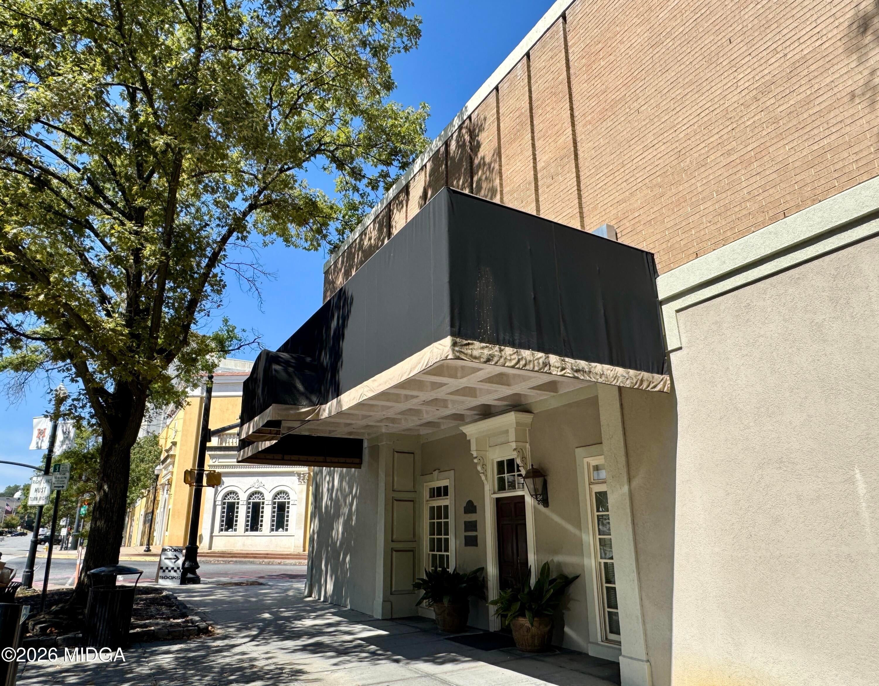 637 Cherry Street