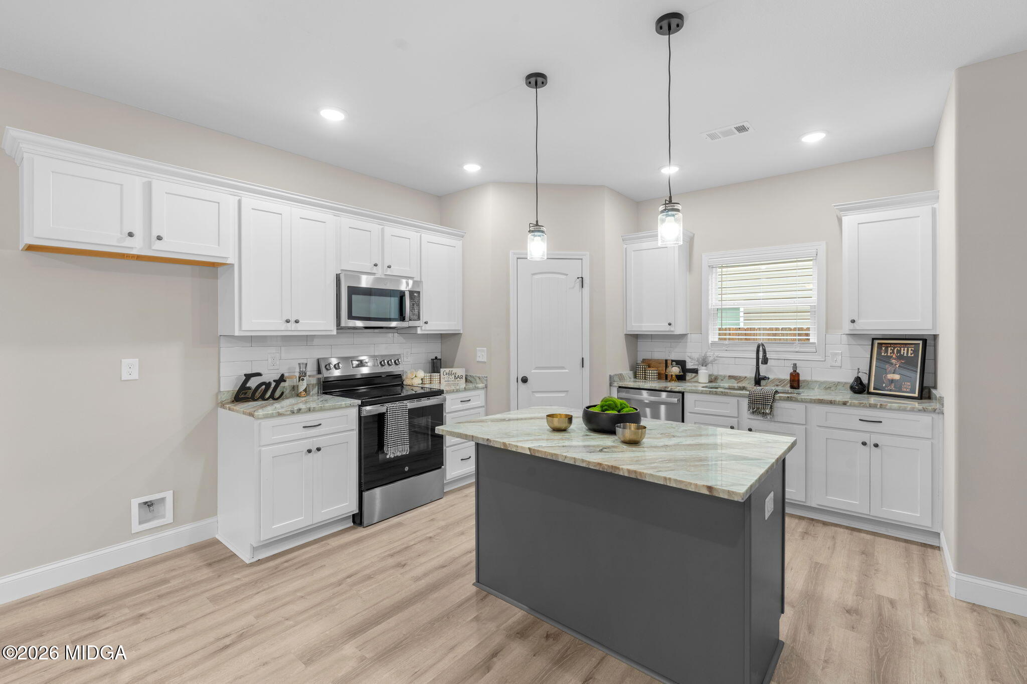 302 Beau Claire Circle