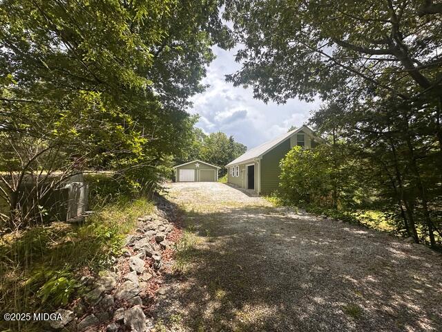852 Crunkleton Lane