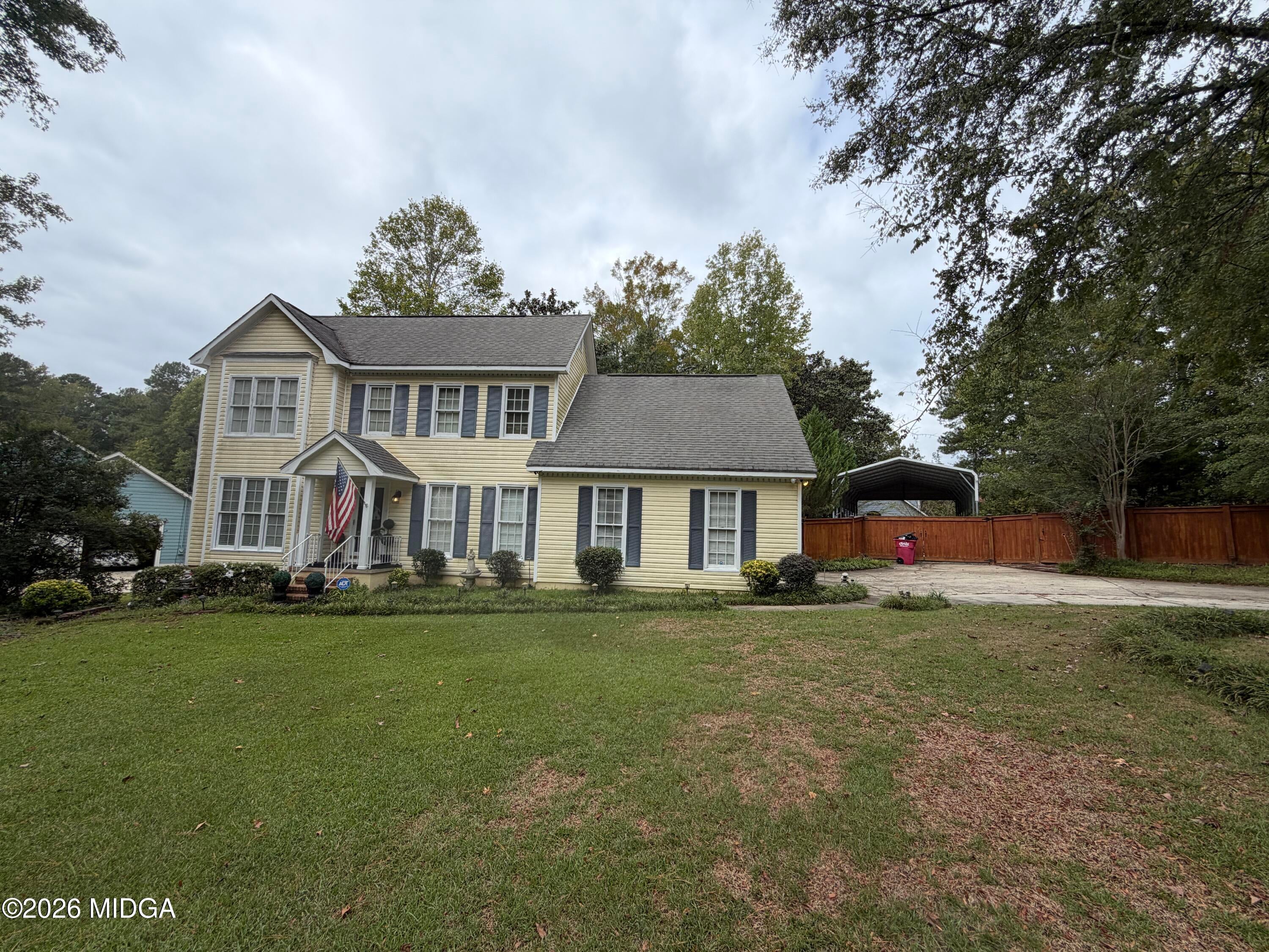 102 Rivoli Oaks Circle