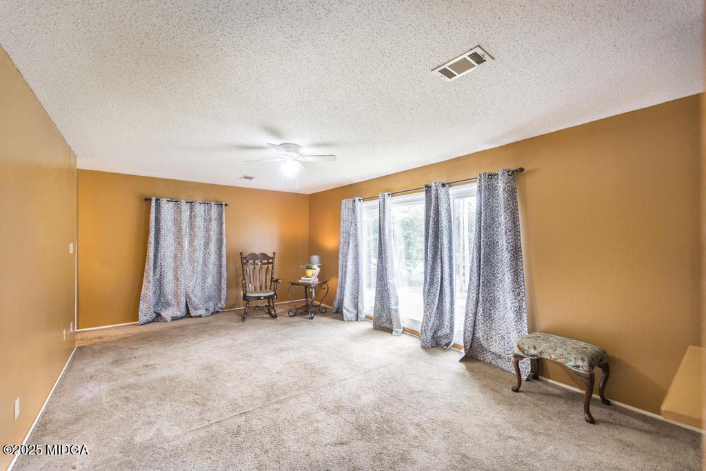 1553 Hurley Circle