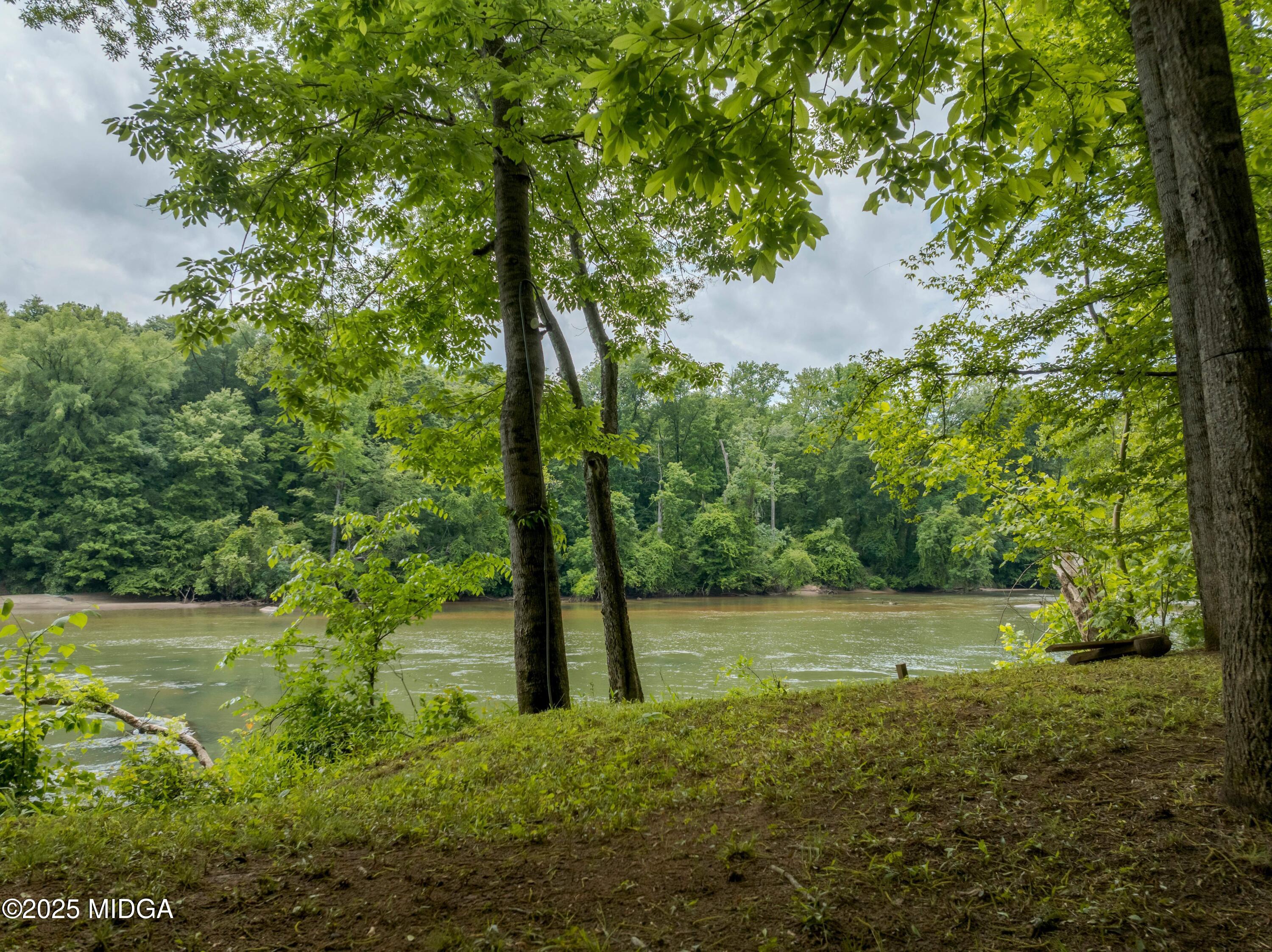 615 Old River Road