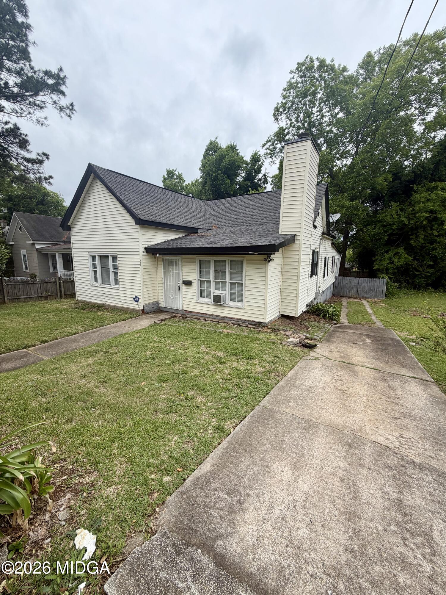 666 Woolfolk Street