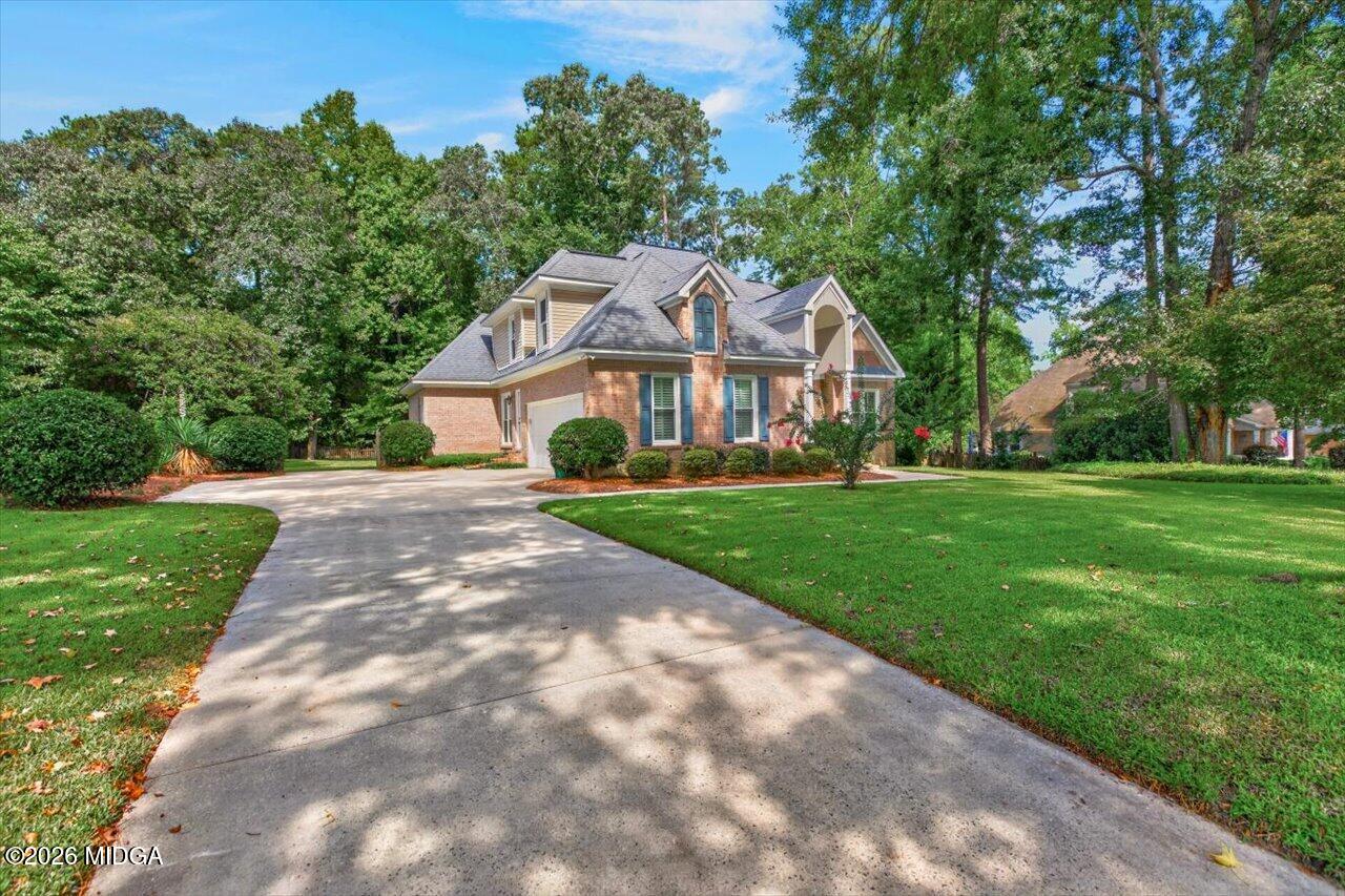 106 Fairways Drive