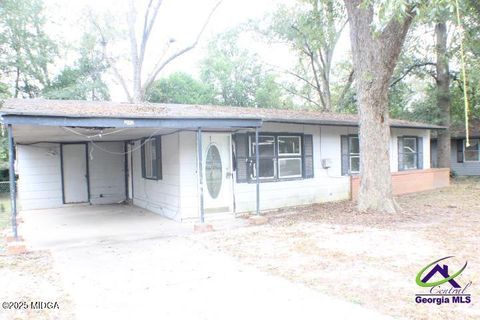 2452 Thrasher Avenue Macon GA 31206