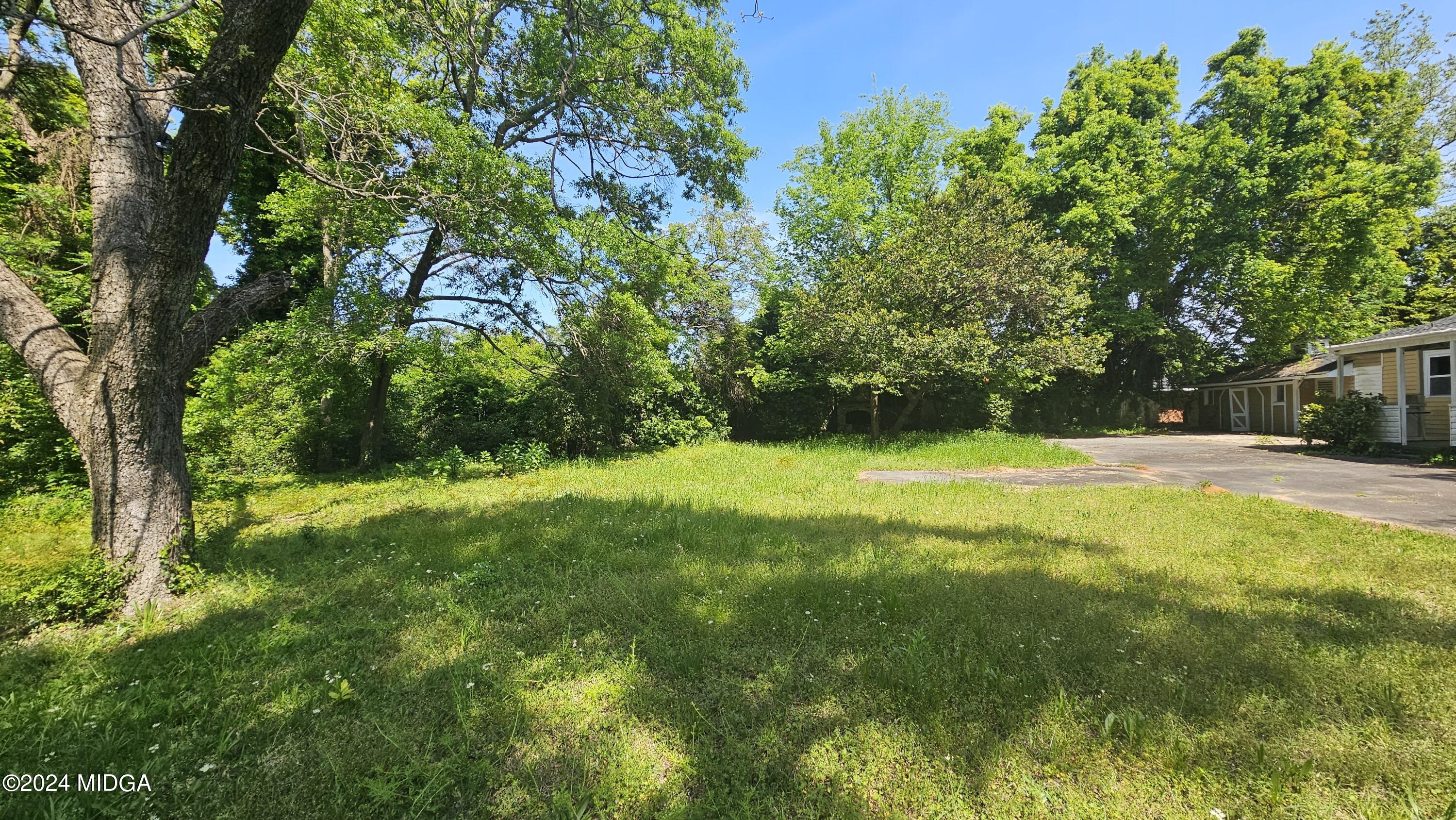 4313 Ayers Road