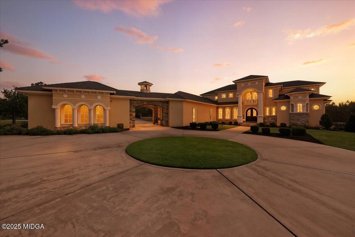 1011 Eagle Feather Trail