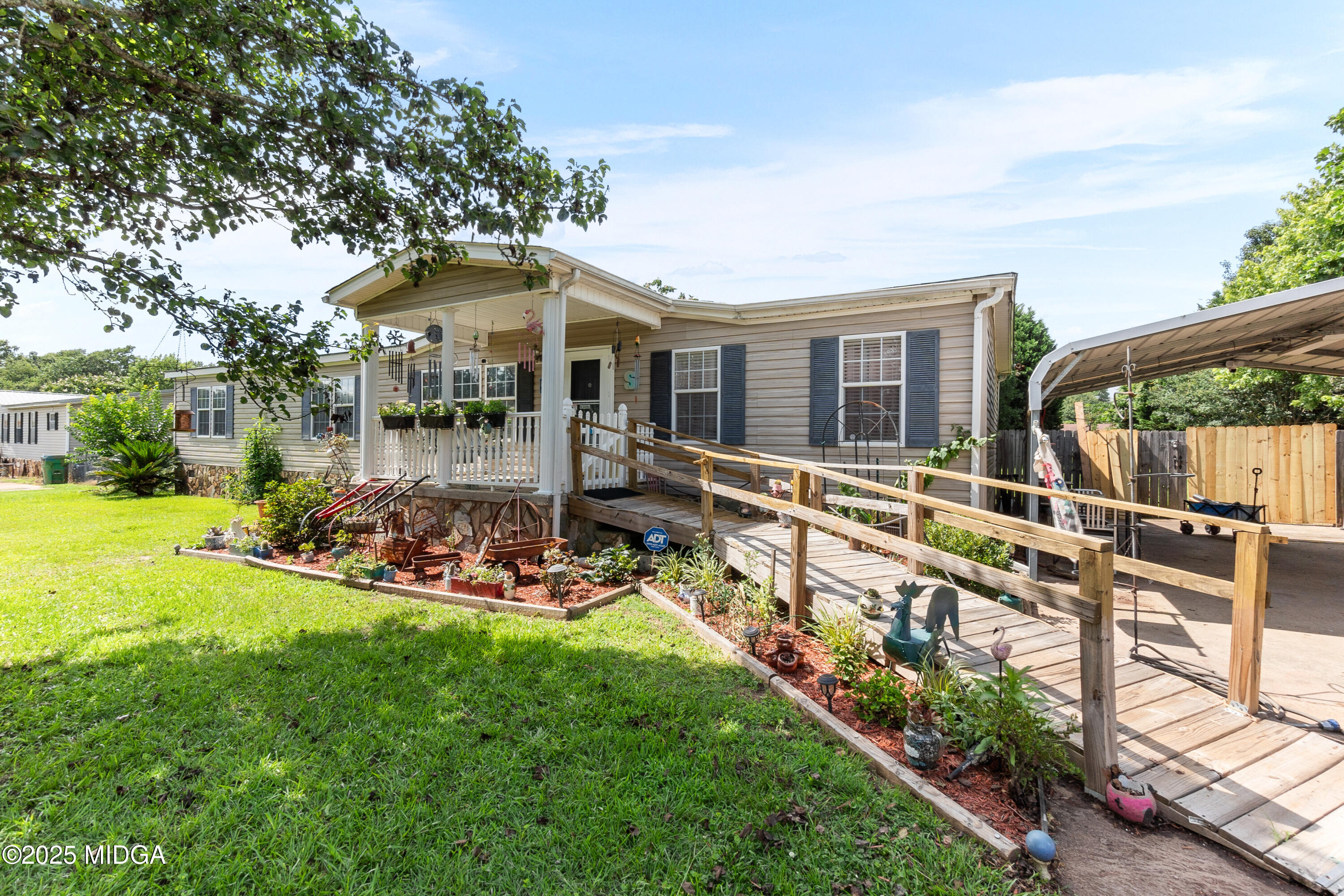 136 Shamrock Circle