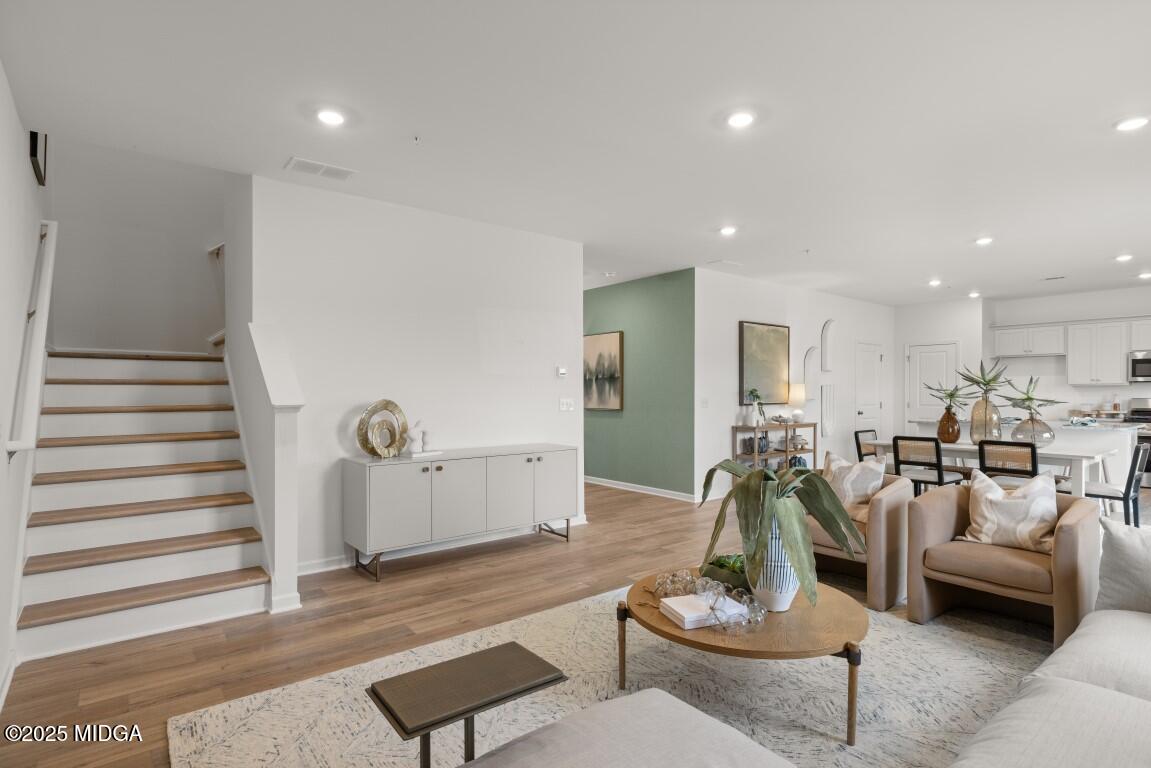 230 Old Hollow Way