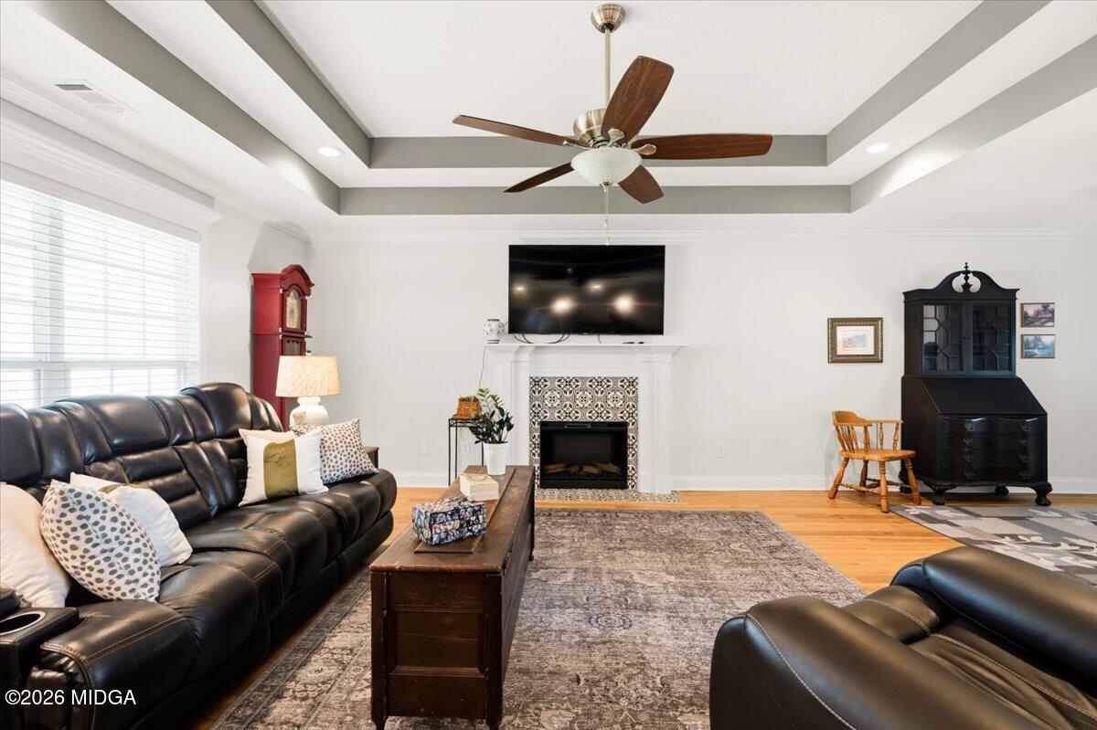 305 Lamplight Drive