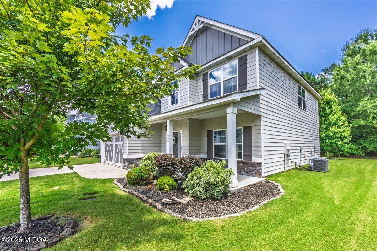 200 Goldenrod Trail