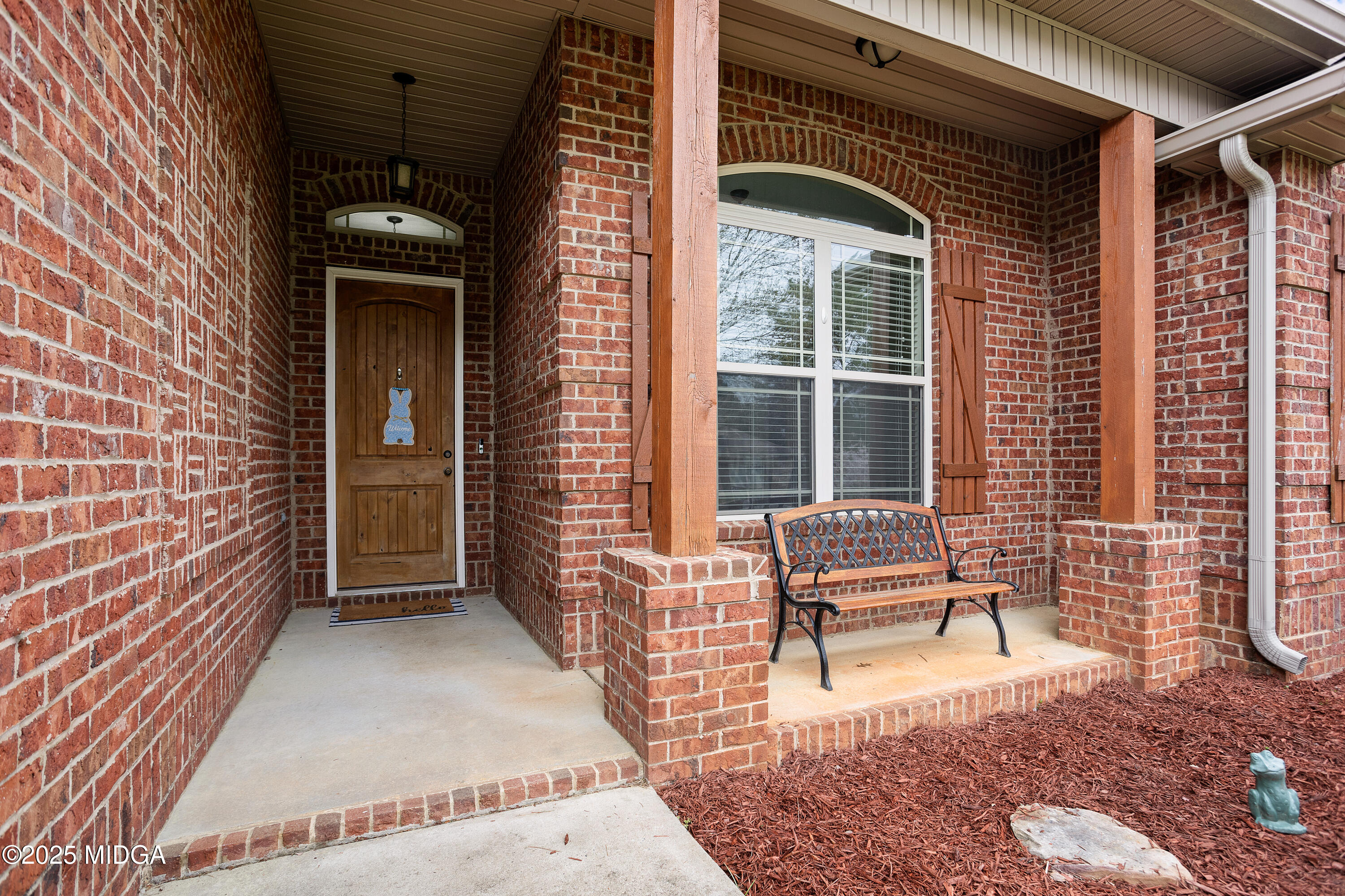 112 Bedford Court