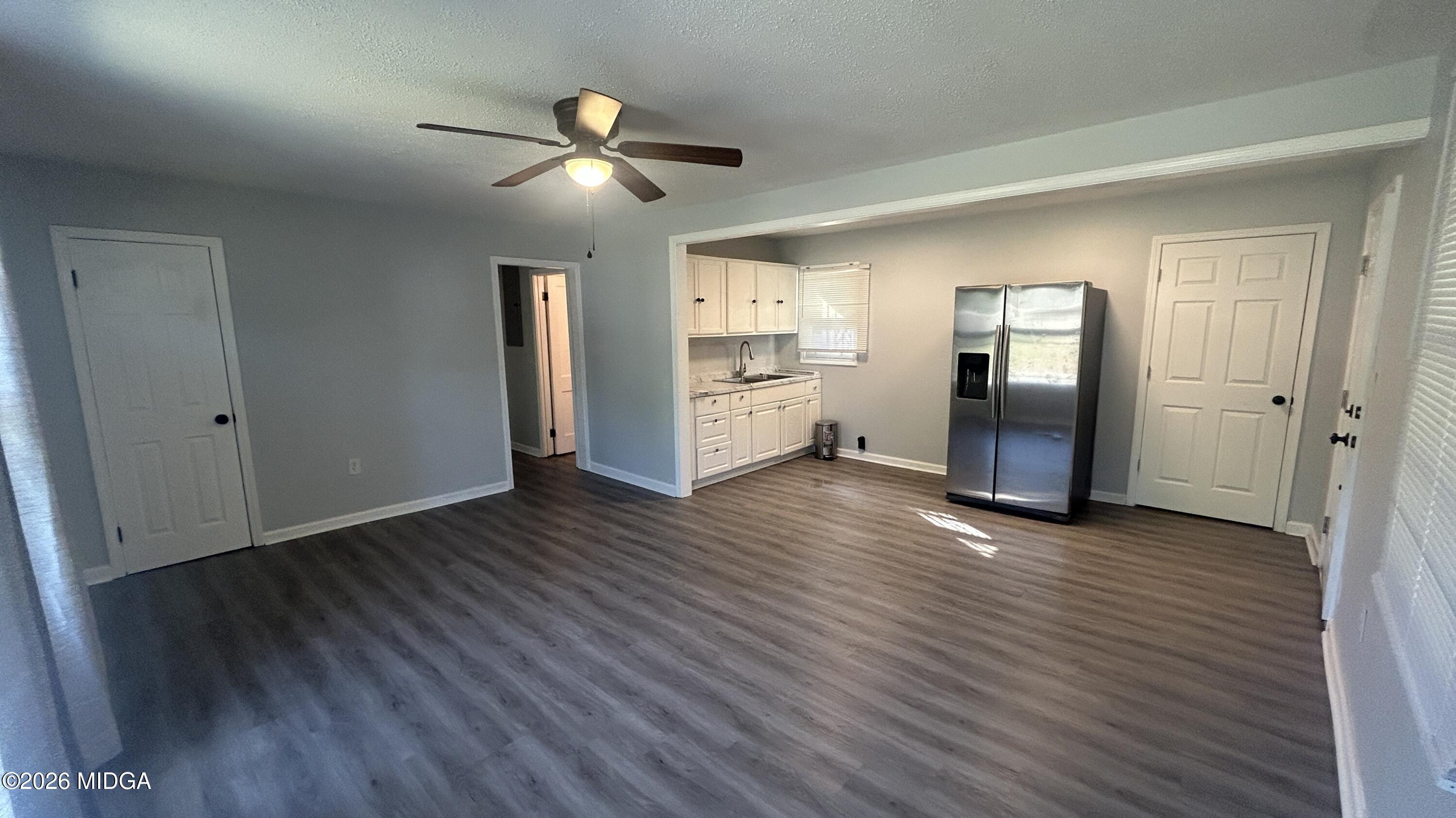 3783 Travis Boulevard