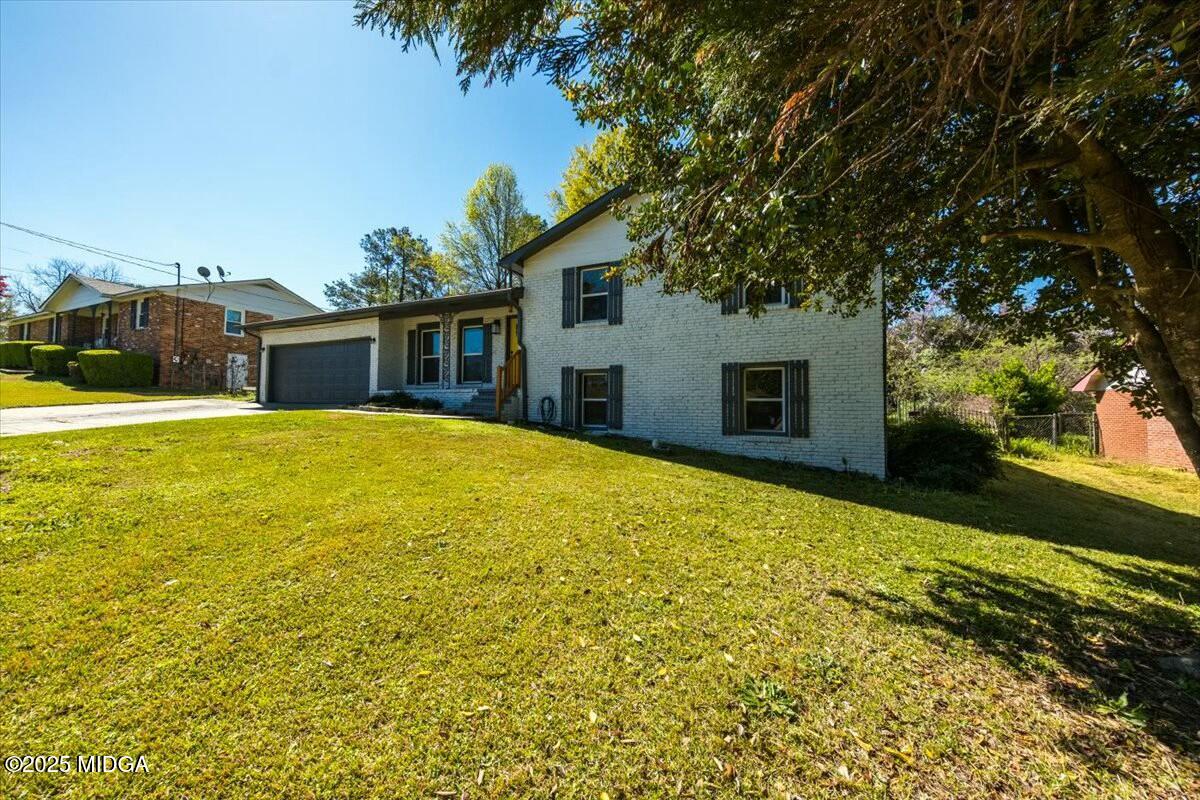1593 Westminister Drive