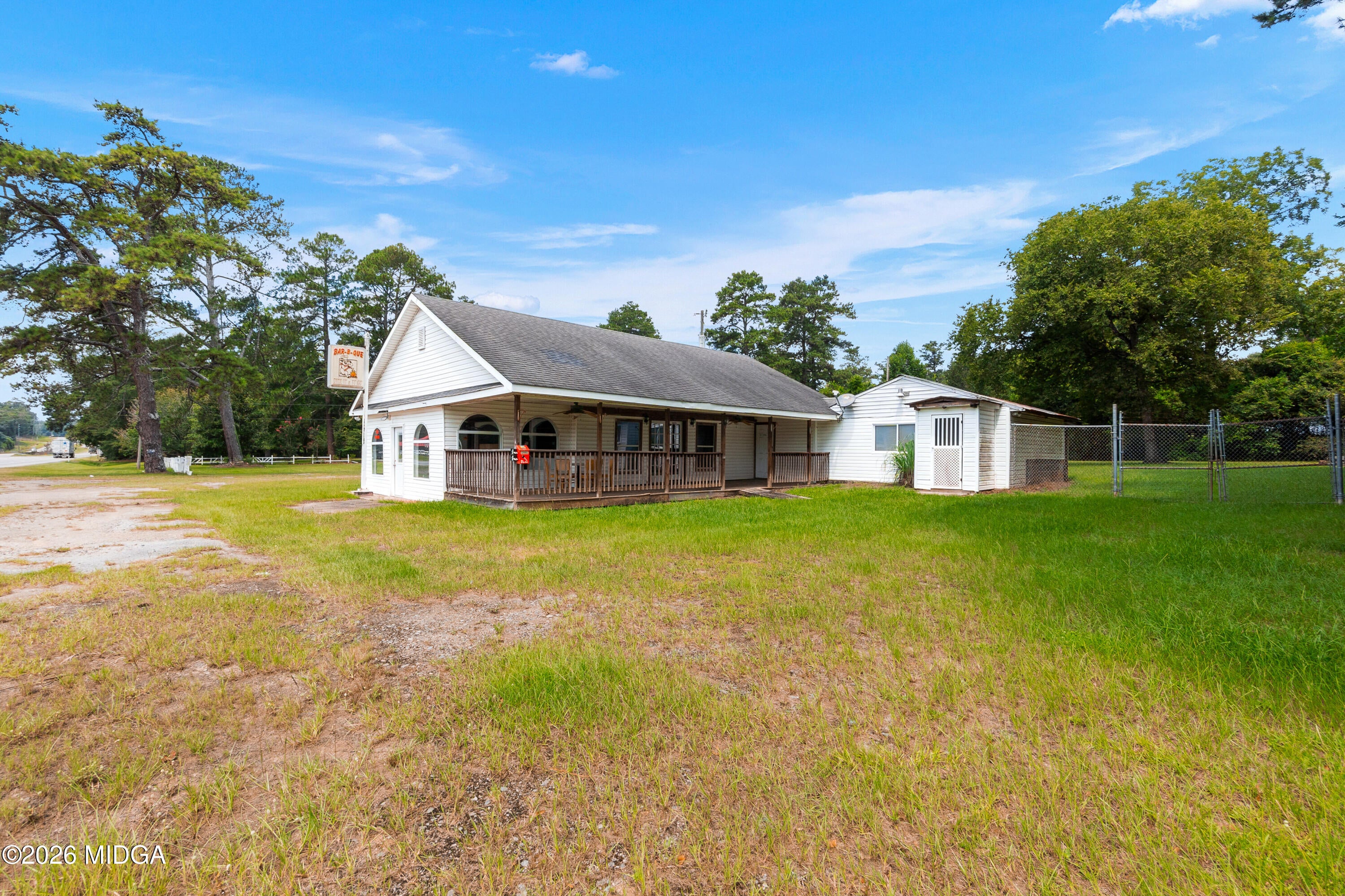 2805 Peach Parkway