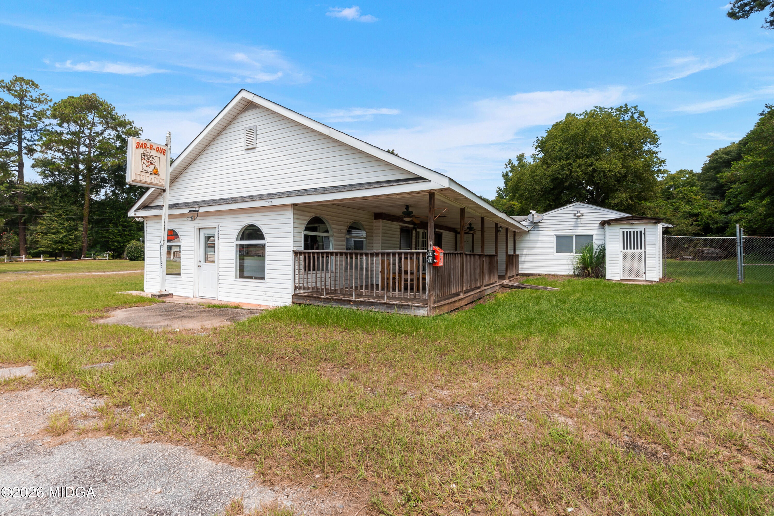 2805 Peach Parkway