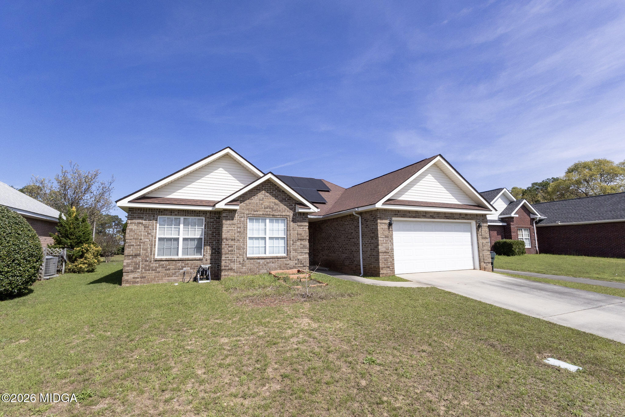 401 Links View Drive