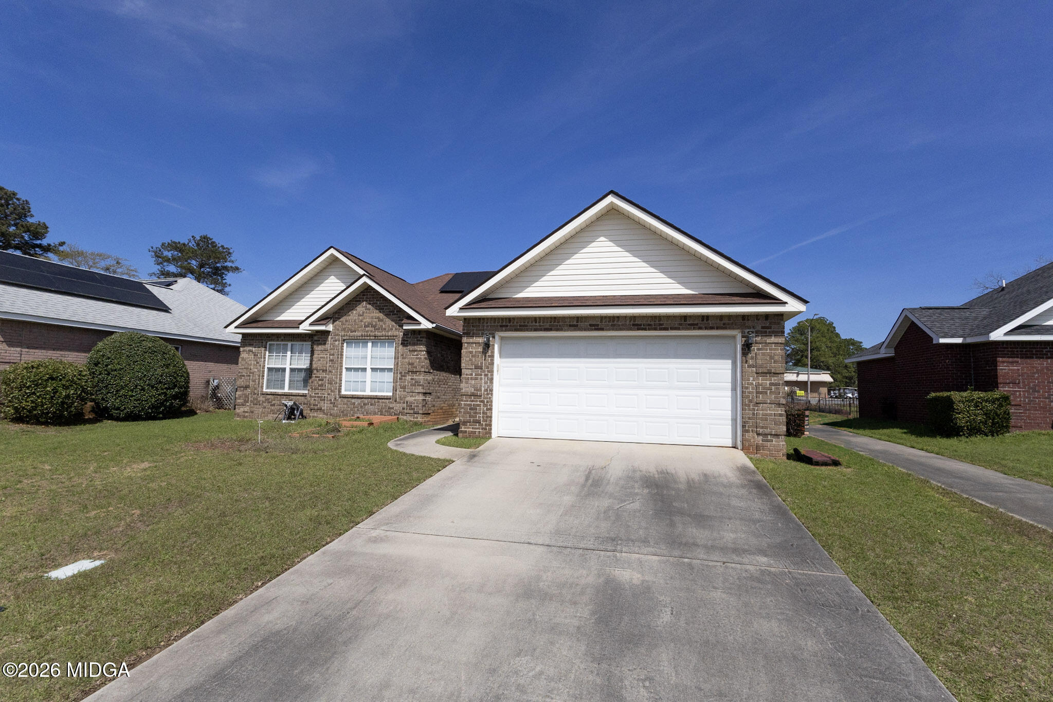 401 Links View Drive