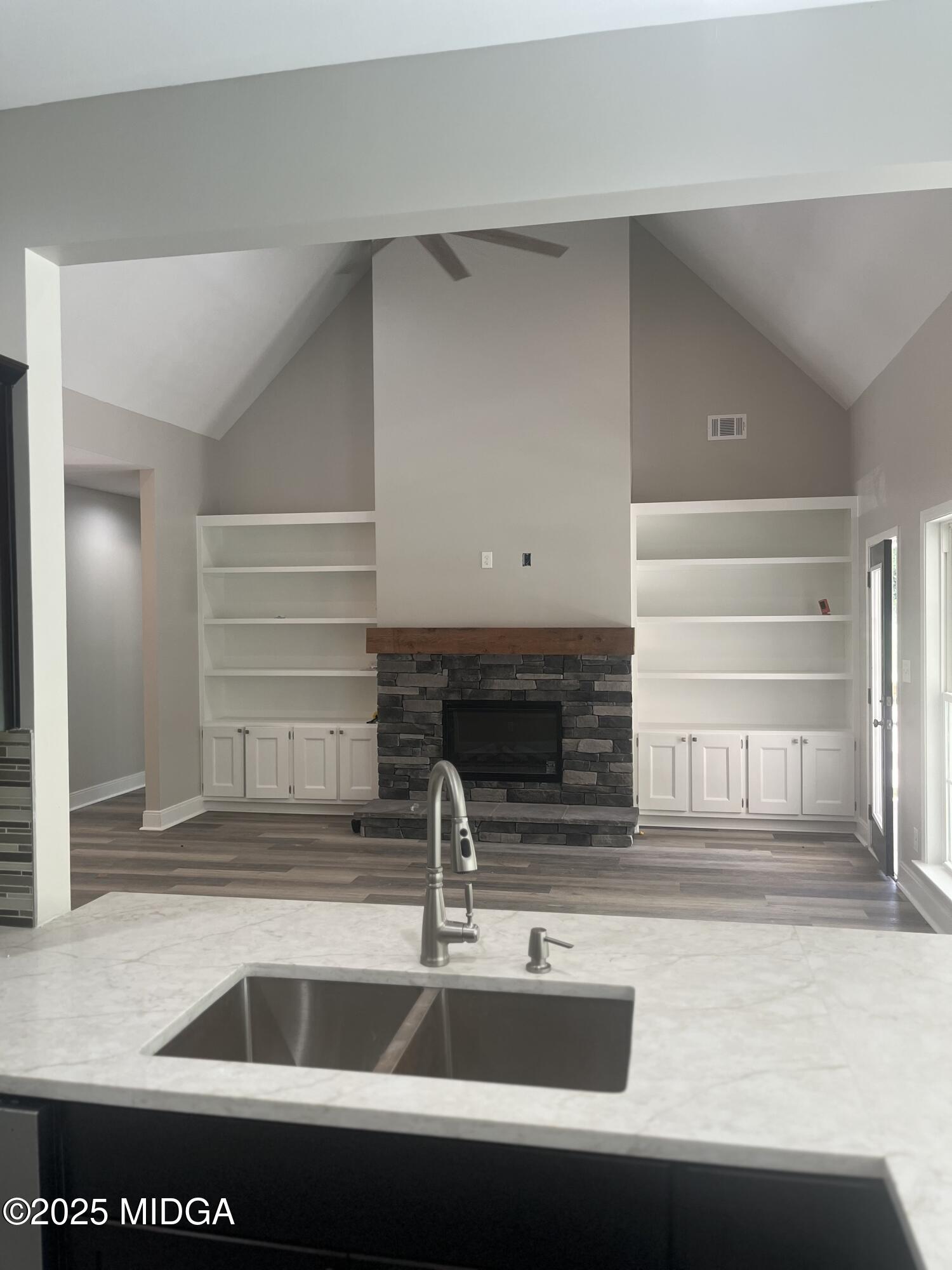 180 Ridge Circle