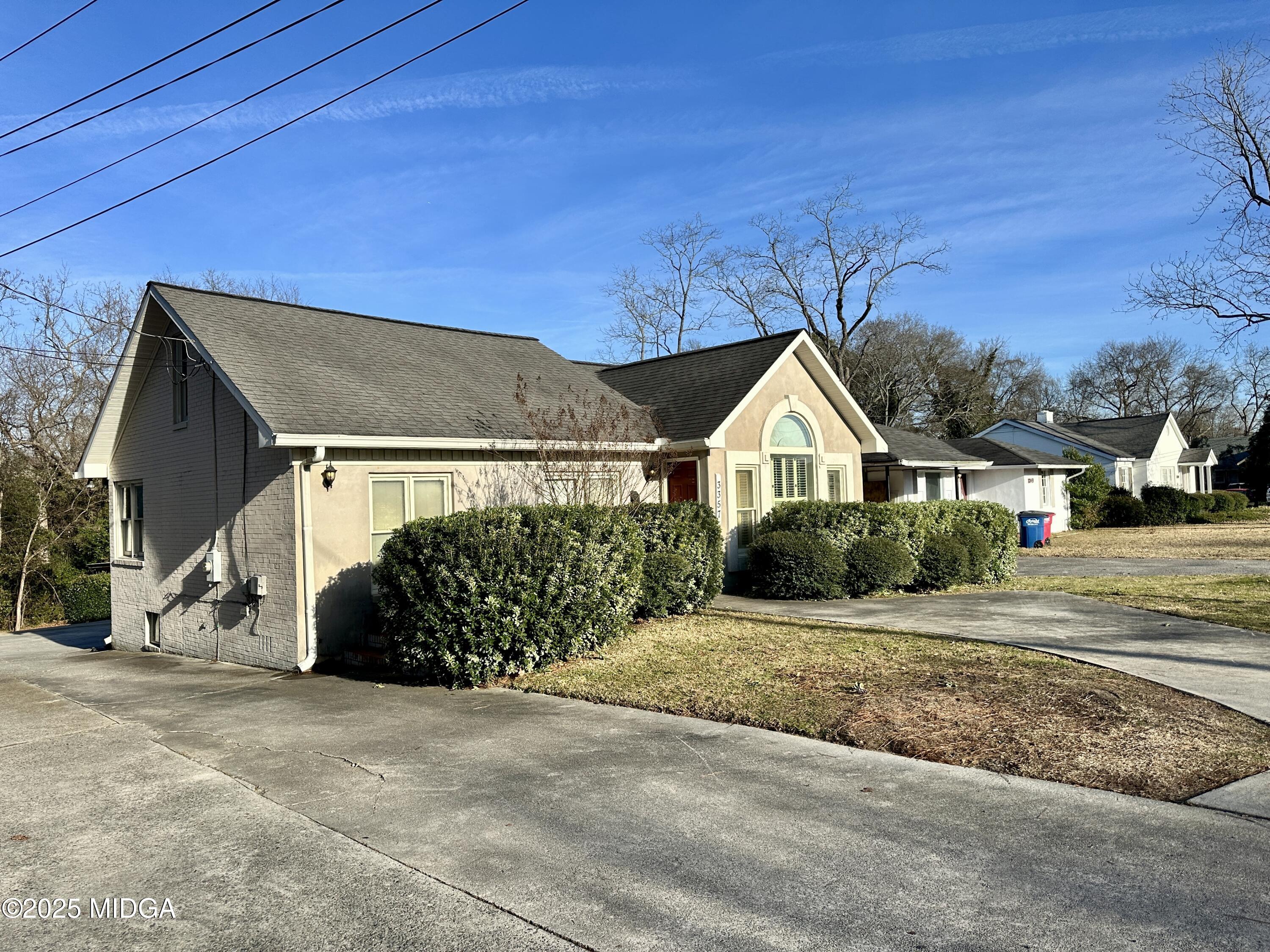3357 Vineville Avenue