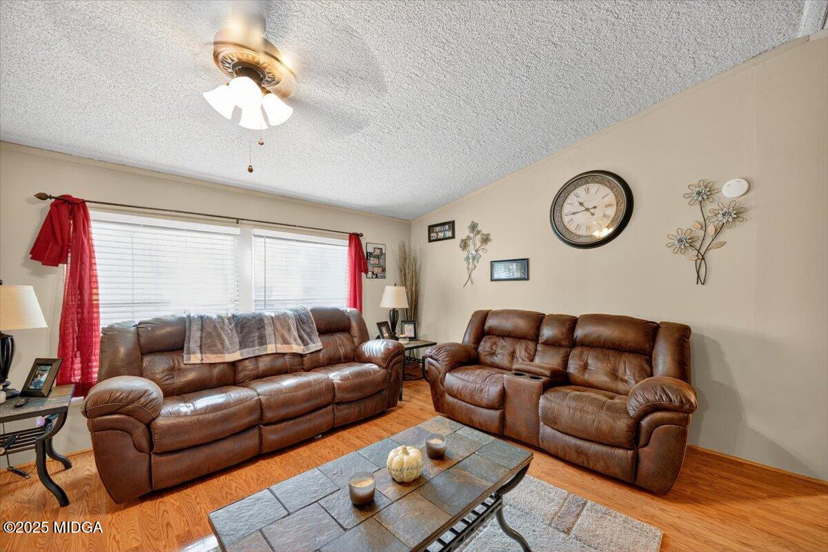 1659 Henderson Road