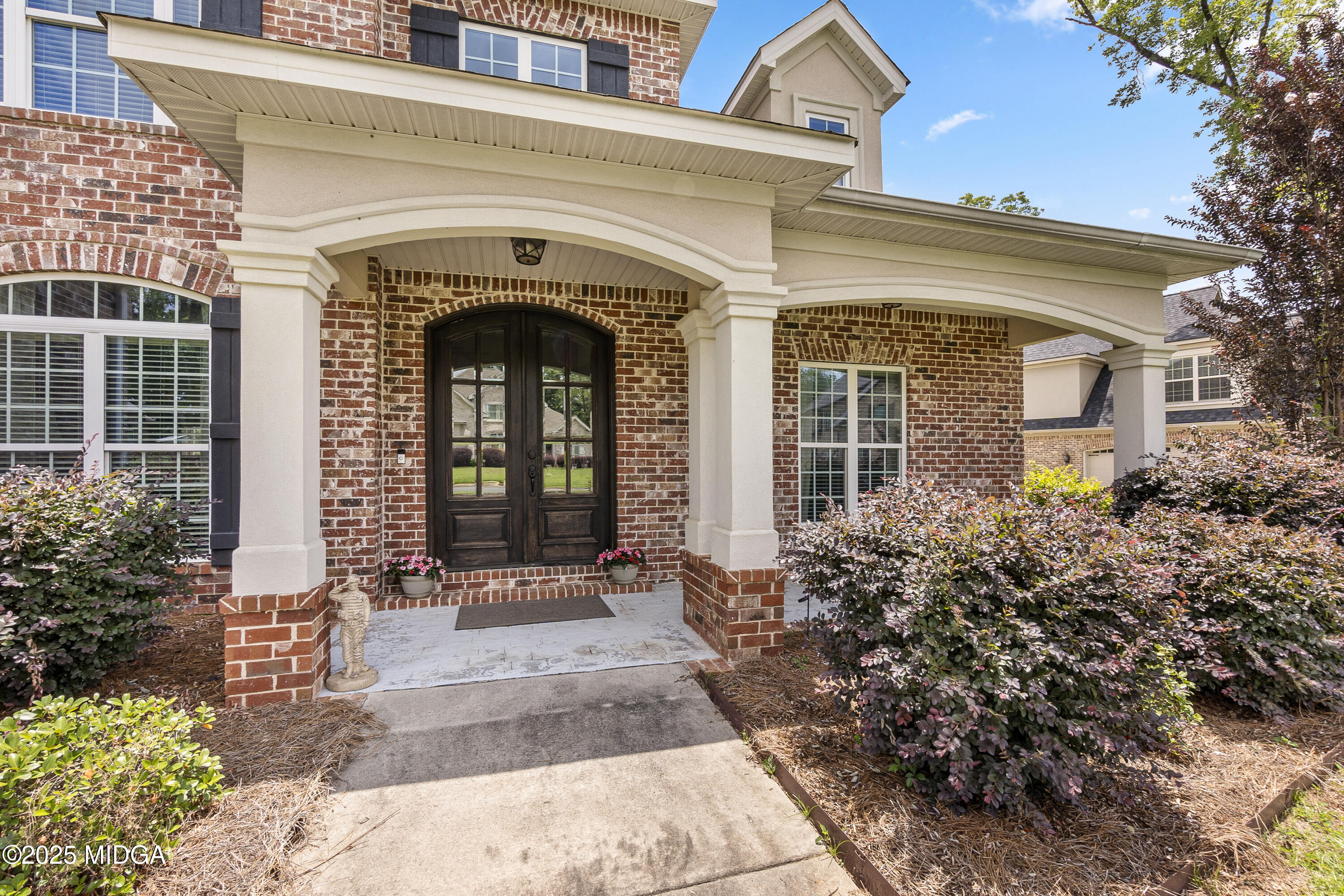 1006 N Carmenville Drive
