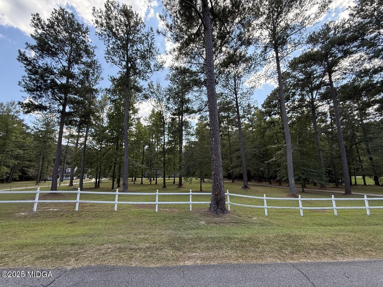 101 kinsgwood dr Drive