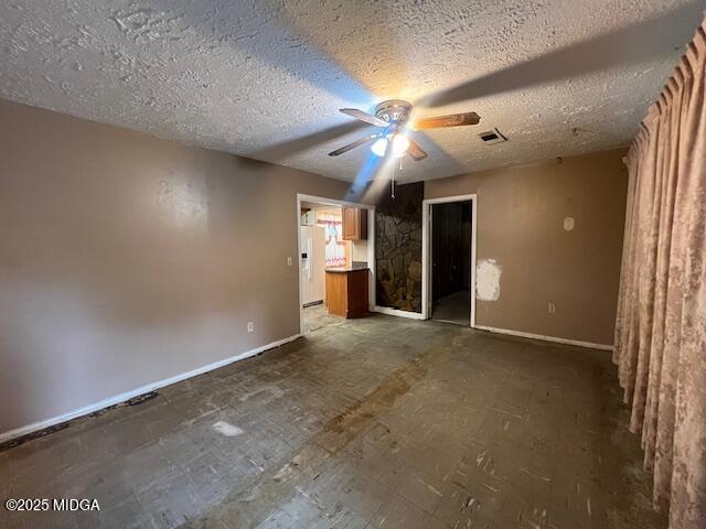 3935 Travis Boulevard