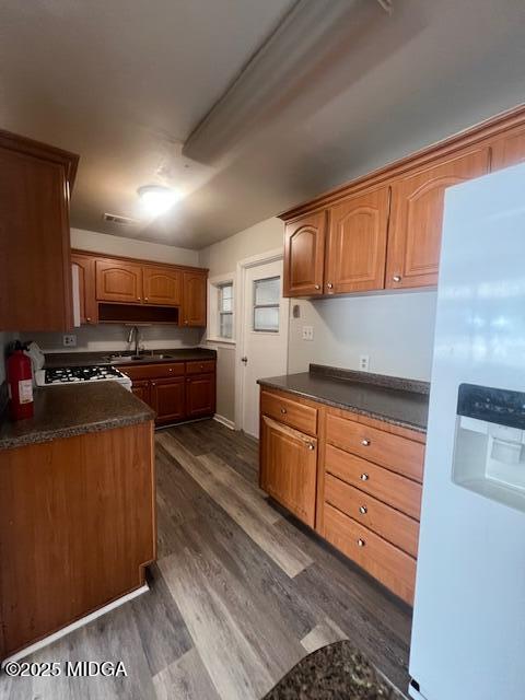 3935 Travis Boulevard