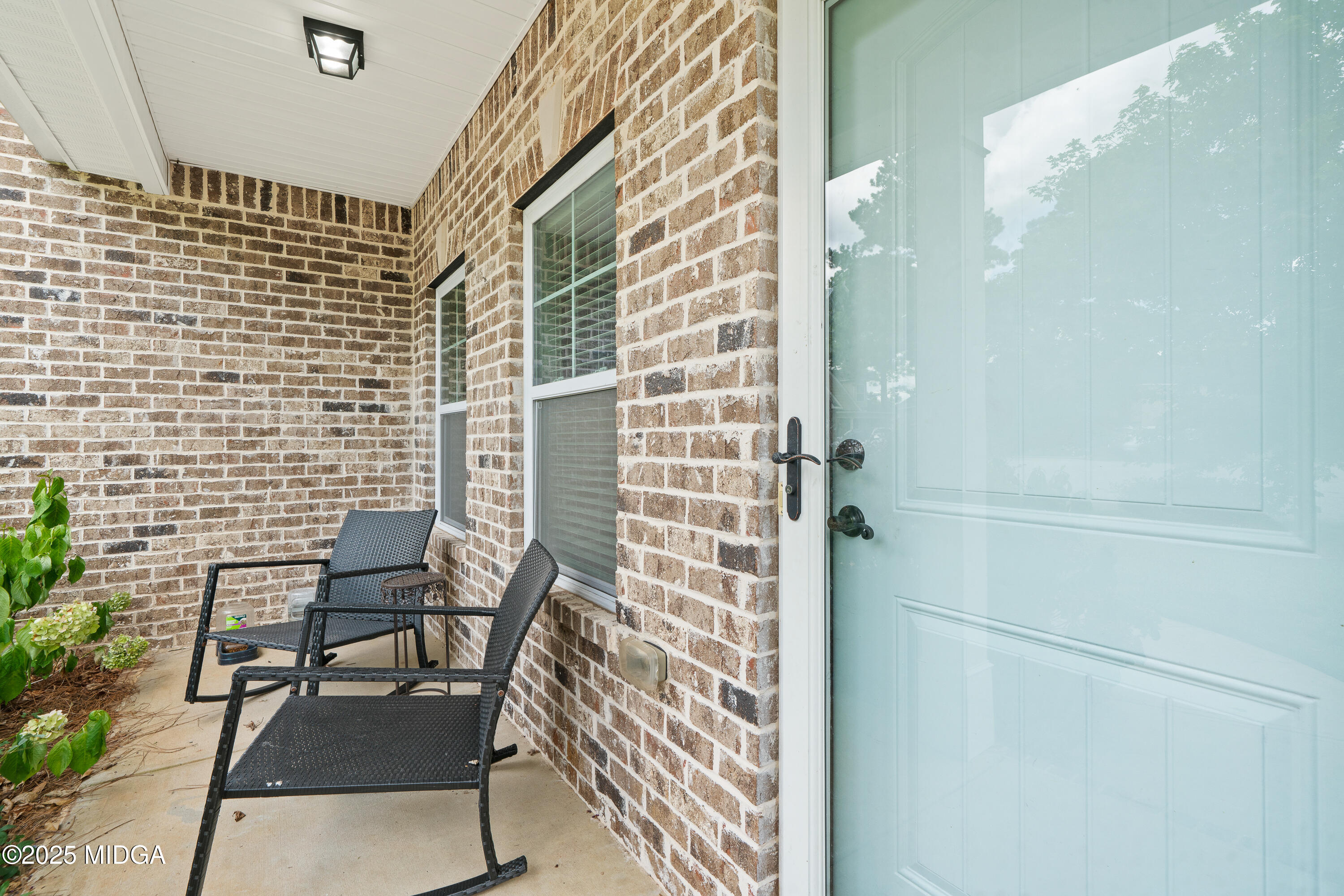105 Grey Hawk Court