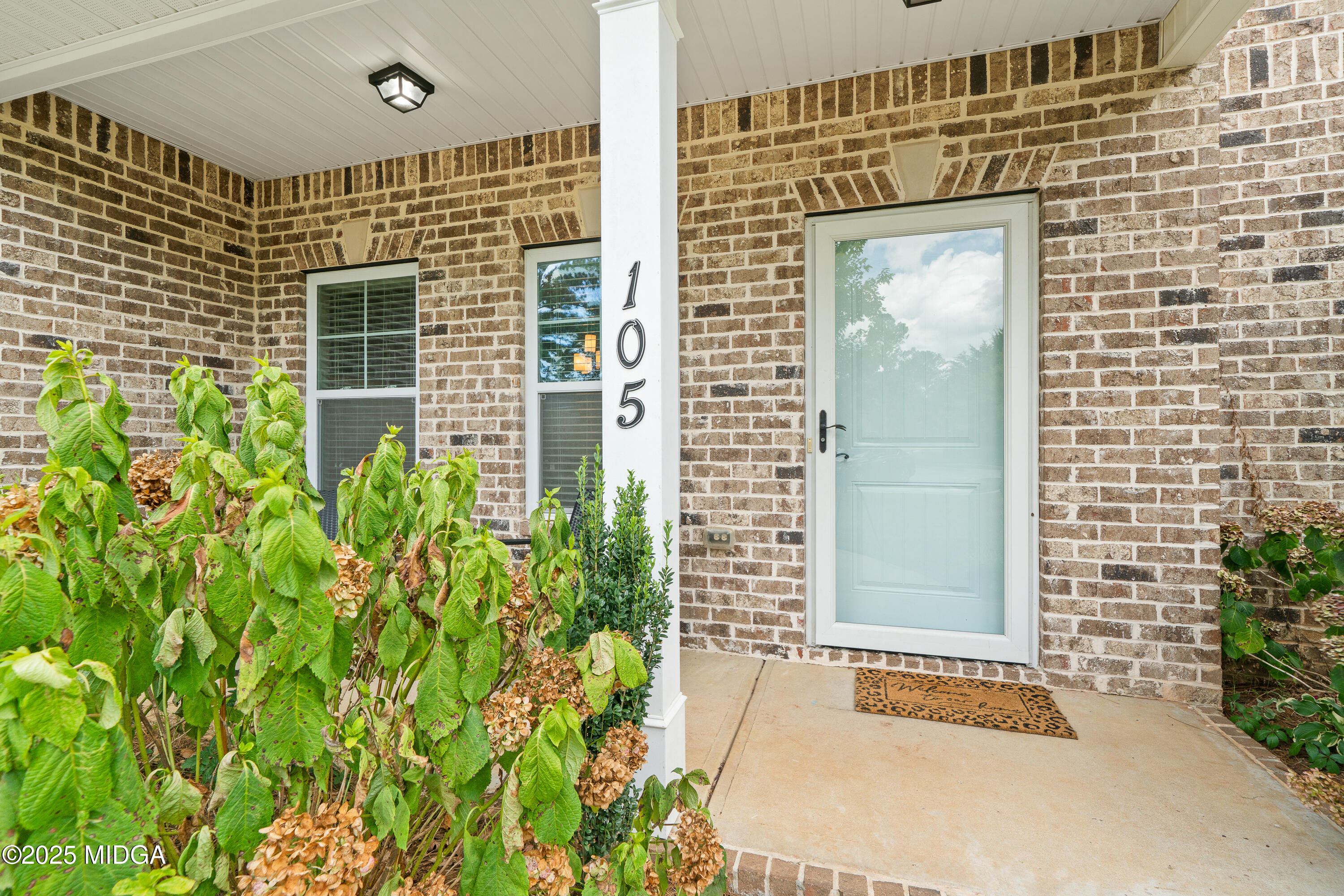 105 Grey Hawk Court