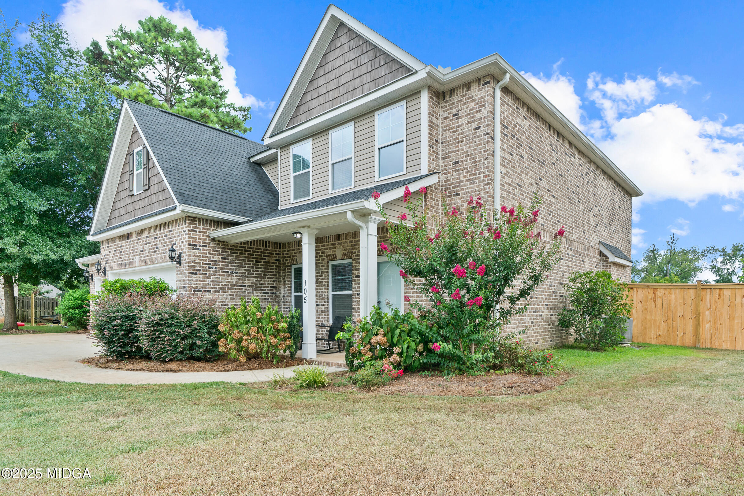 105 Grey Hawk Court