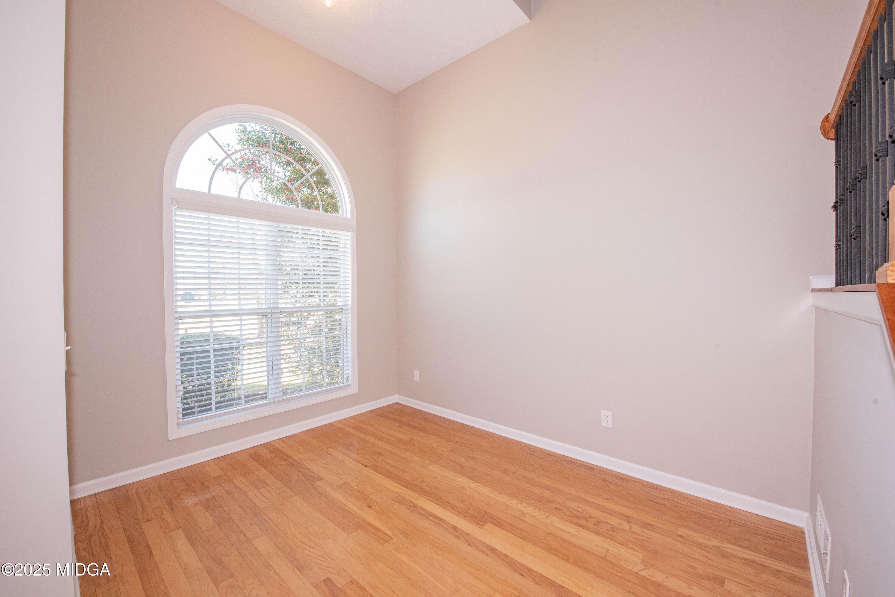 5120 Redcoat Lane