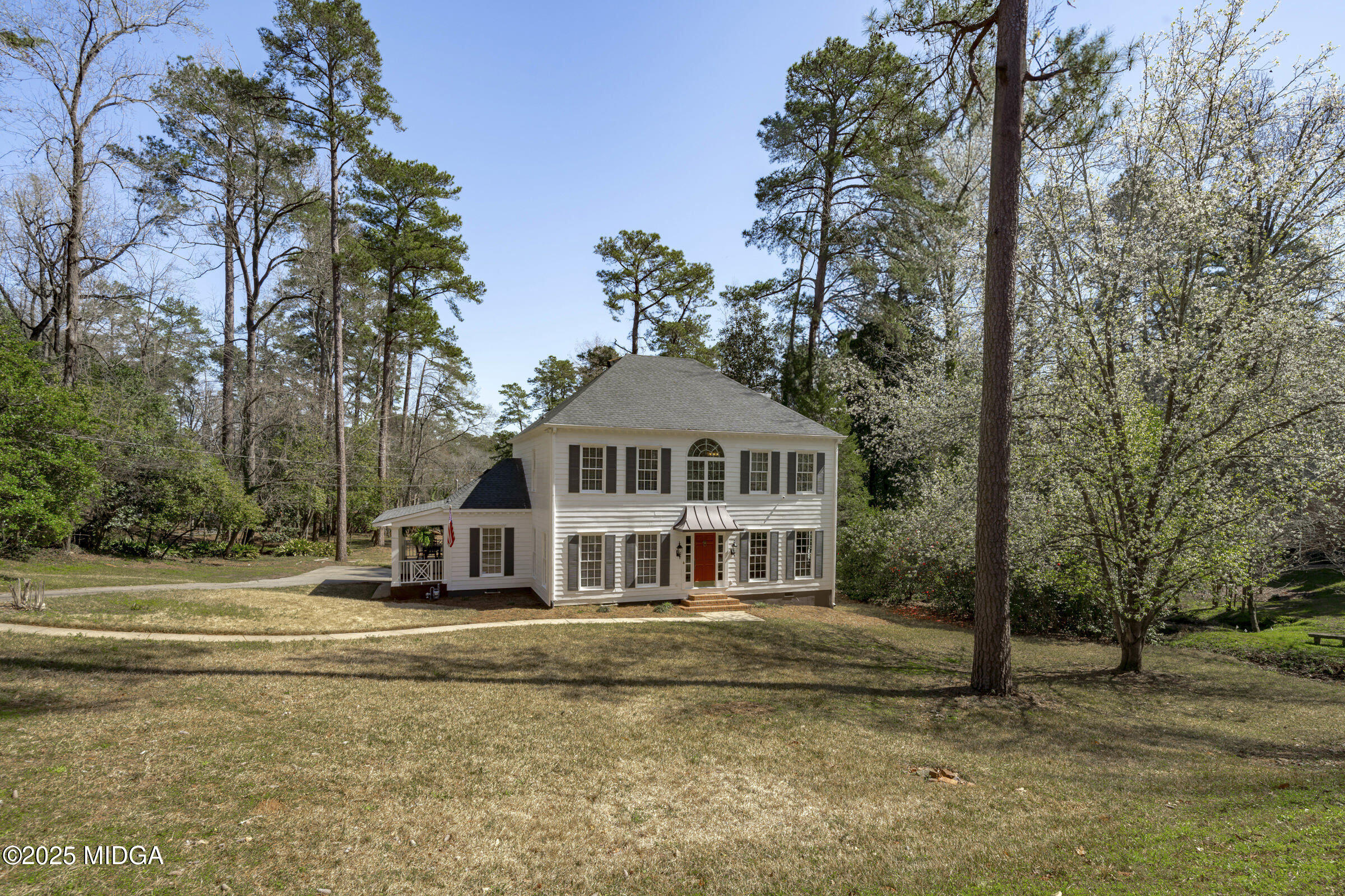 3687 Overlook Drive