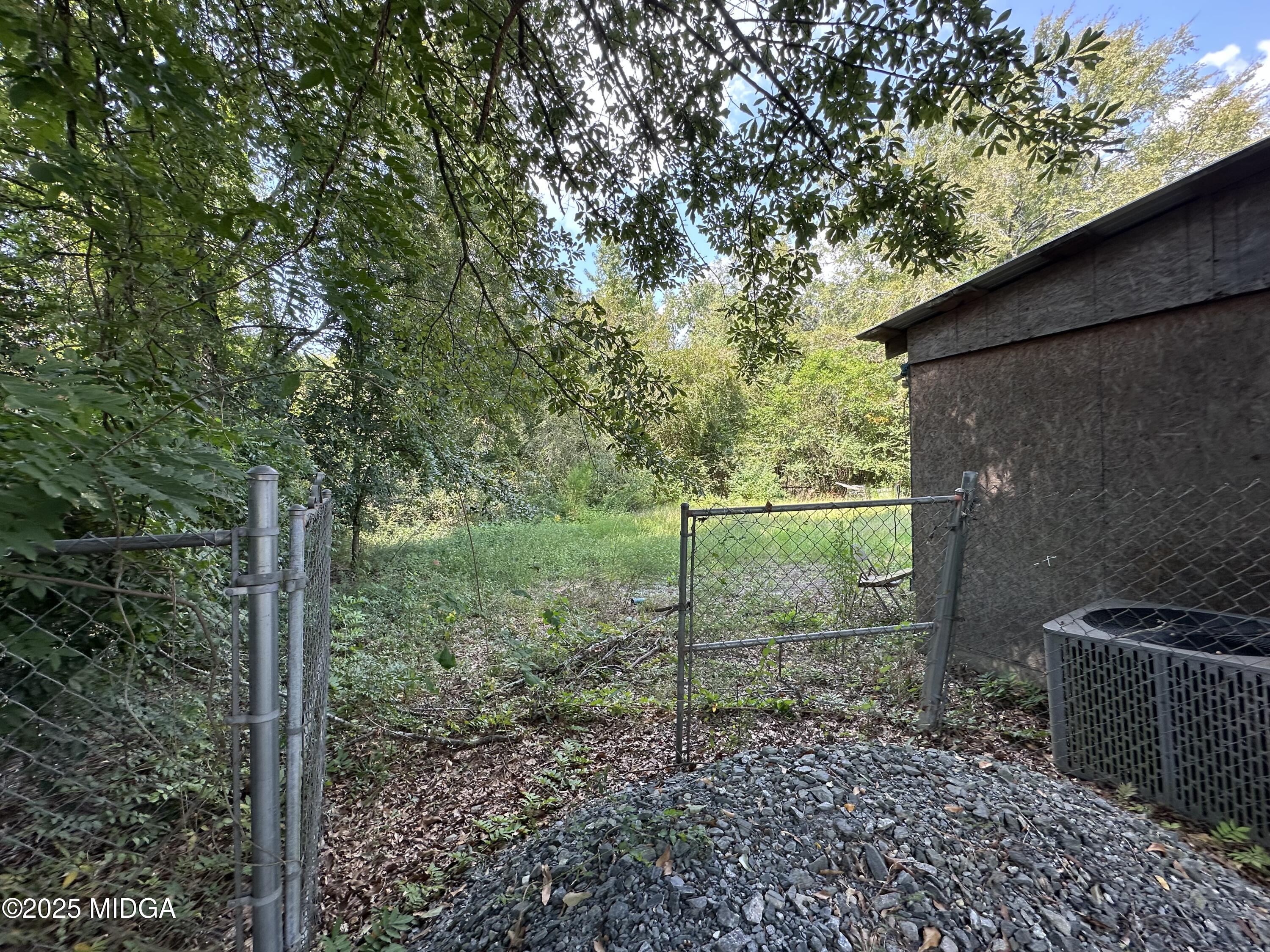 4077 St Charles Place