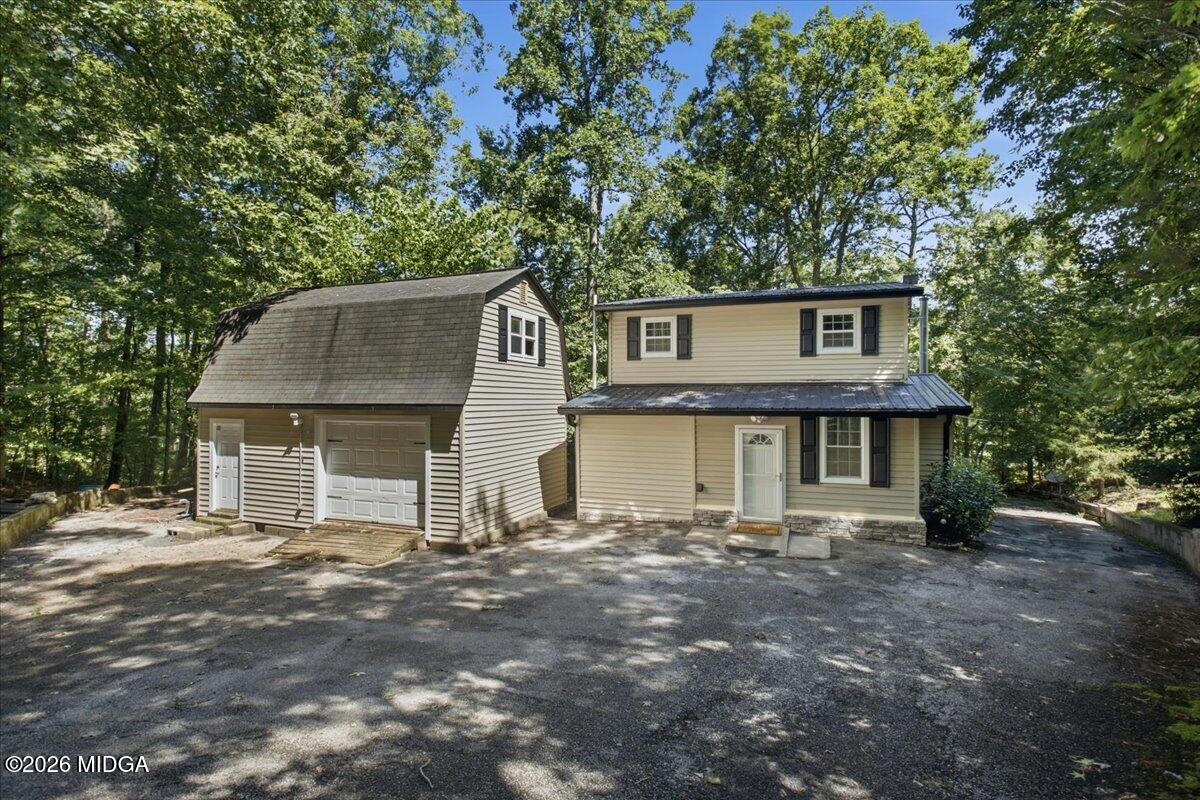 21 River Road 1