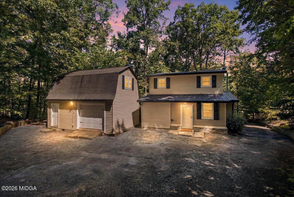 21 River Road 1