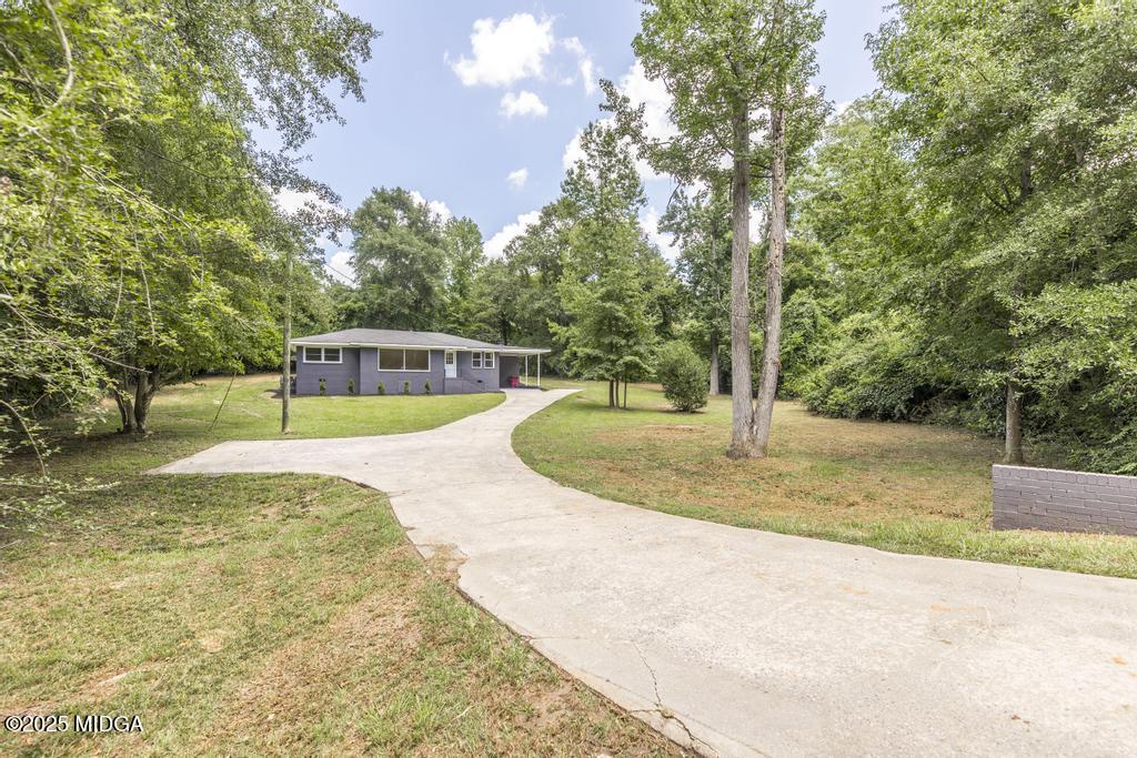 880 Winchester Circle
