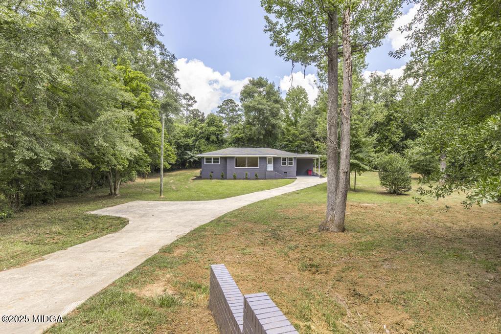 880 Winchester Circle