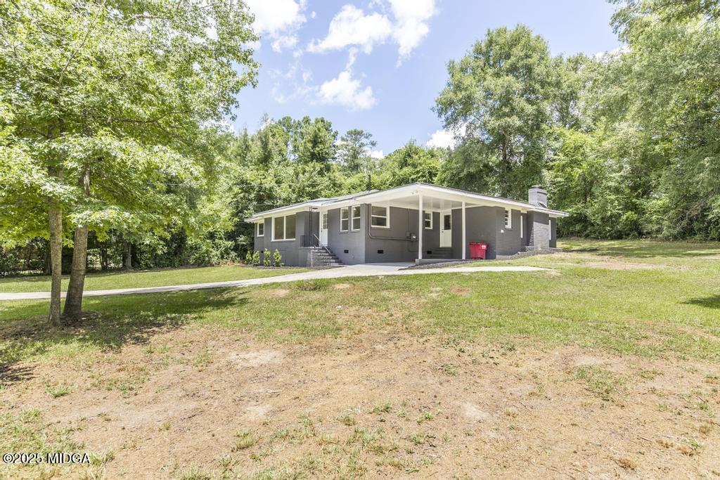 880 Winchester Circle
