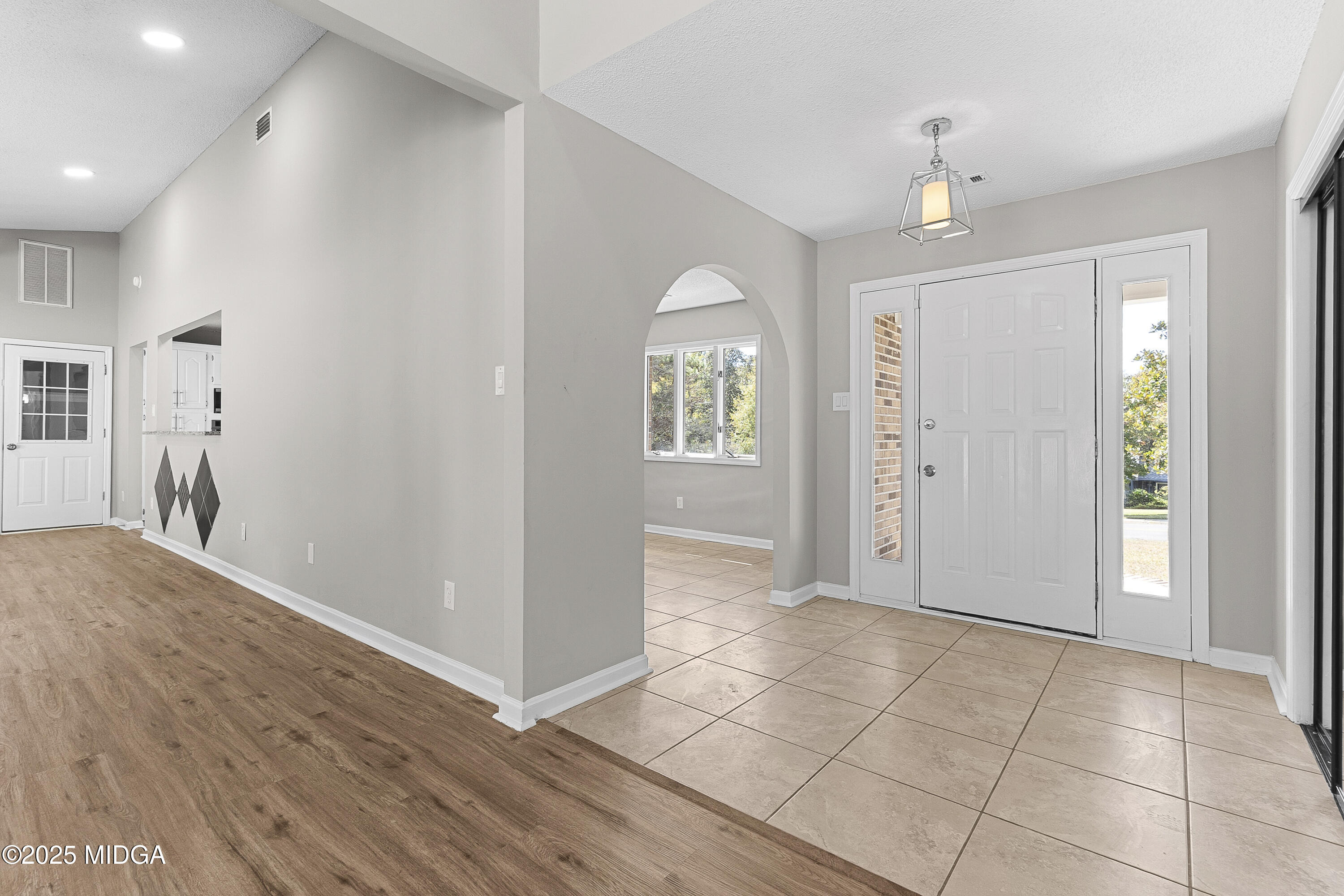 112 Willow Glen