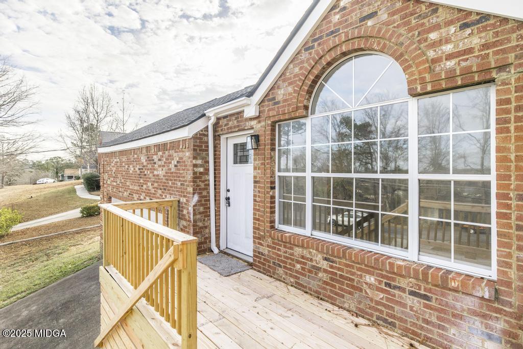 2311 E Gwendale Drive