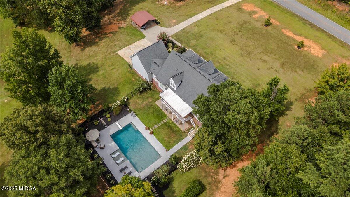 503 Creekside Drive