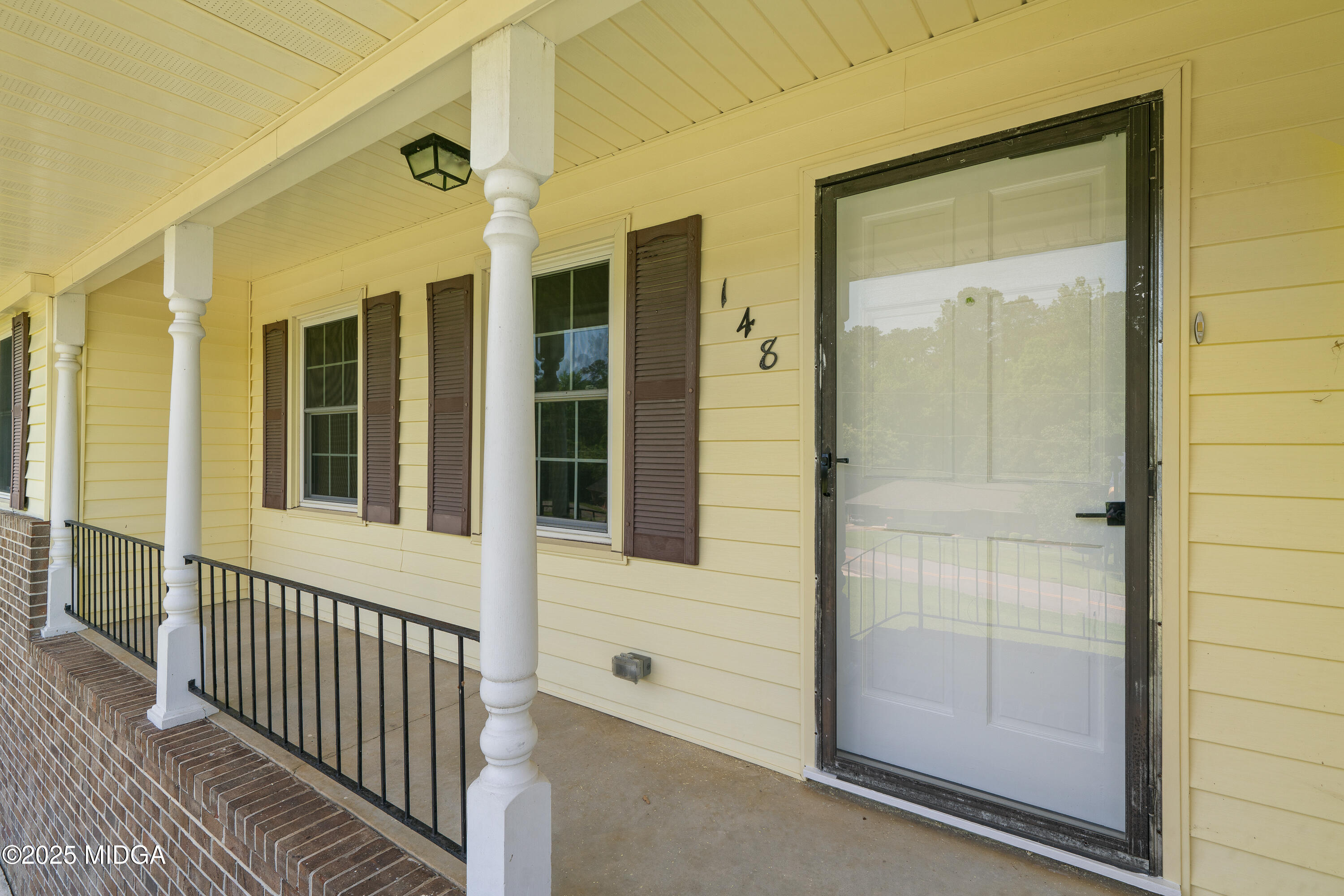 148 Crestwood Drive