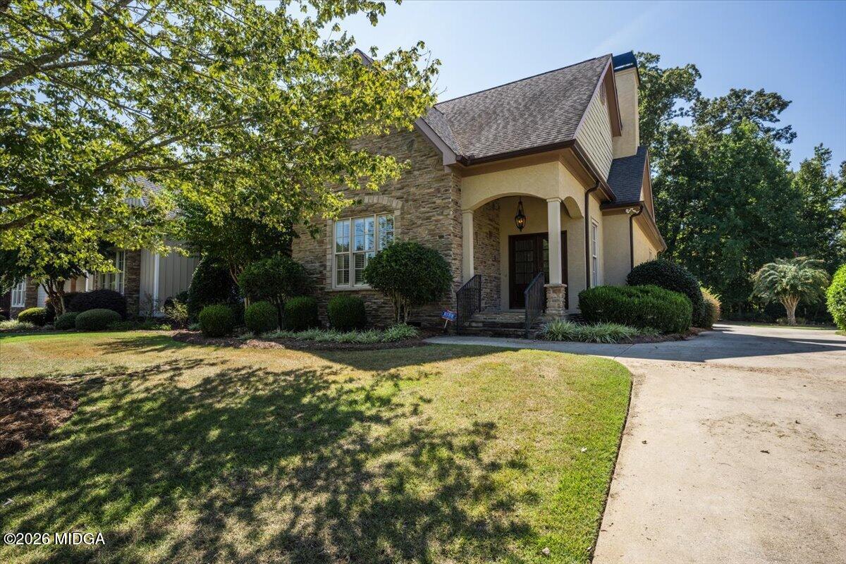 427 Leamington Lane