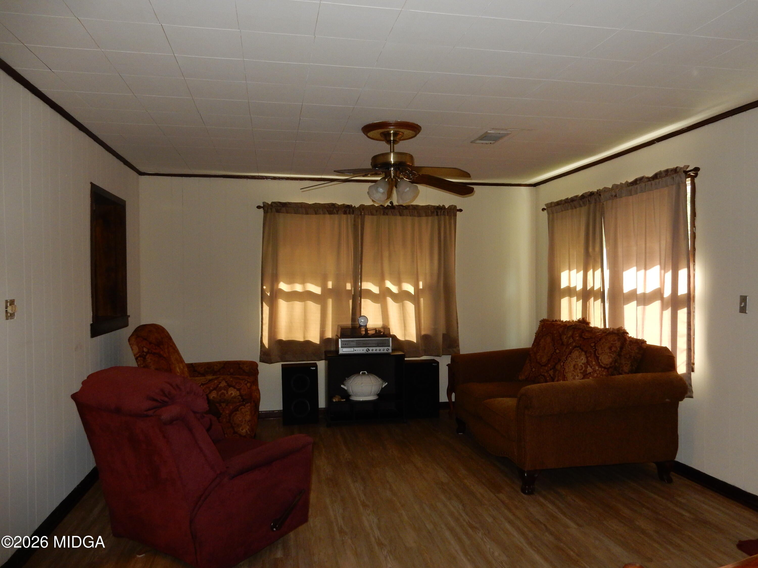 3900 Lindsey Drive