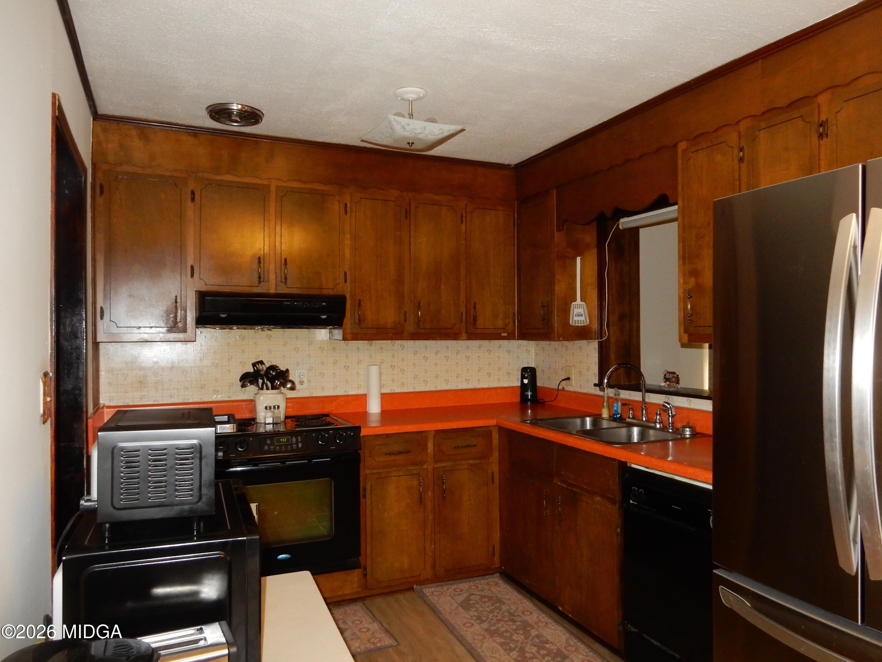 3900 Lindsey Drive