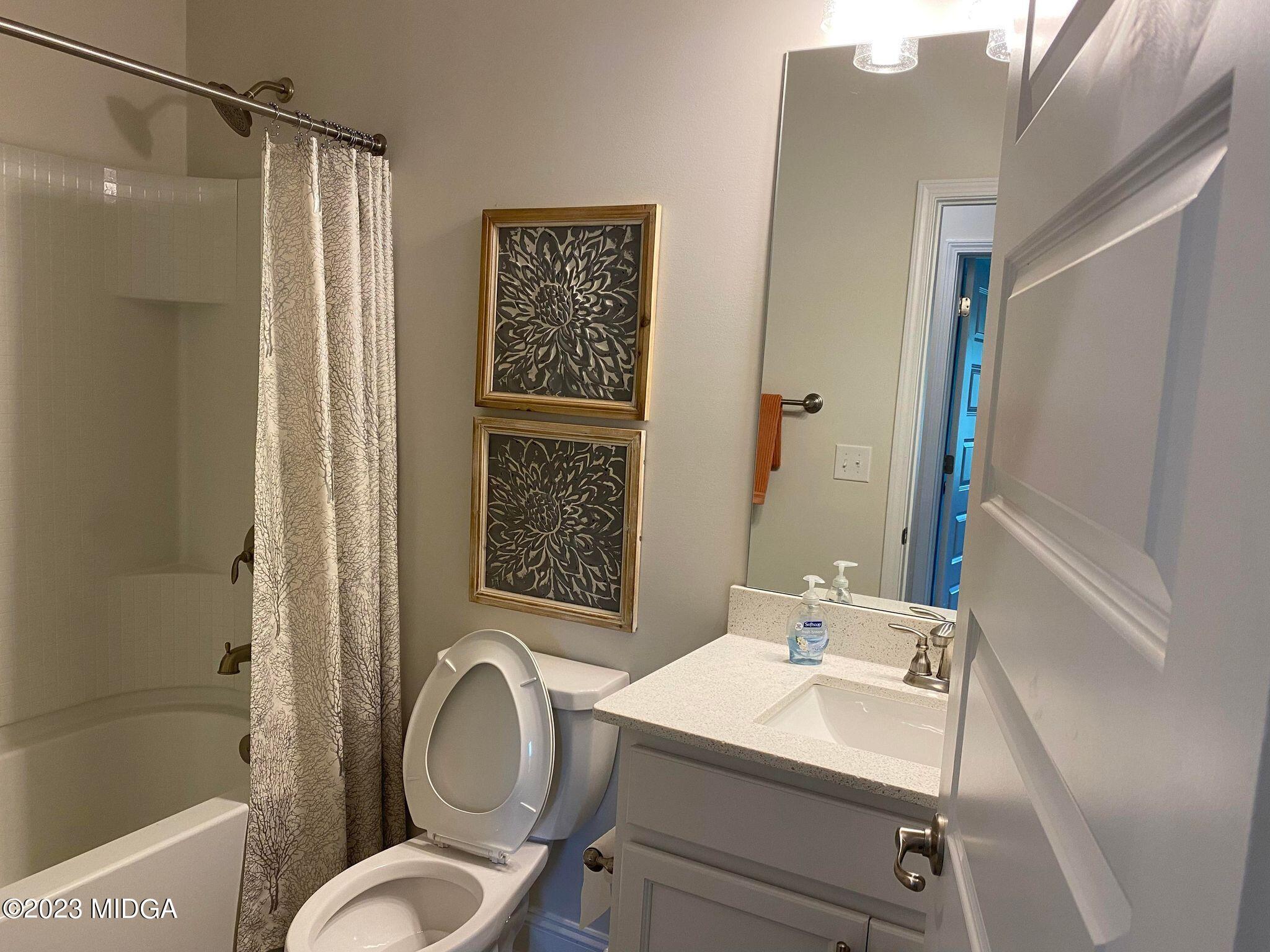 463 Southern Oaks Drive 35B
