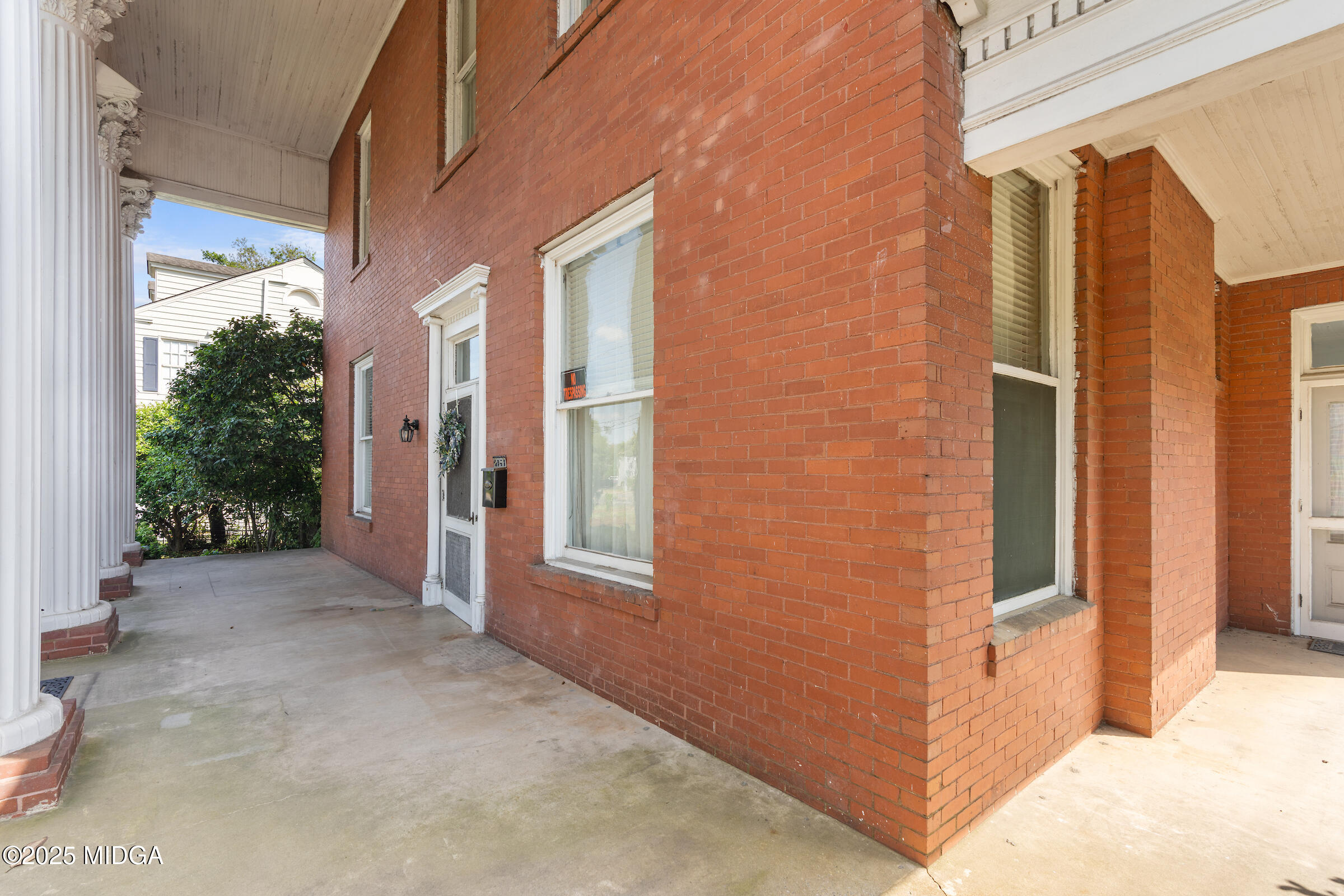 2090 Vineville Avenue