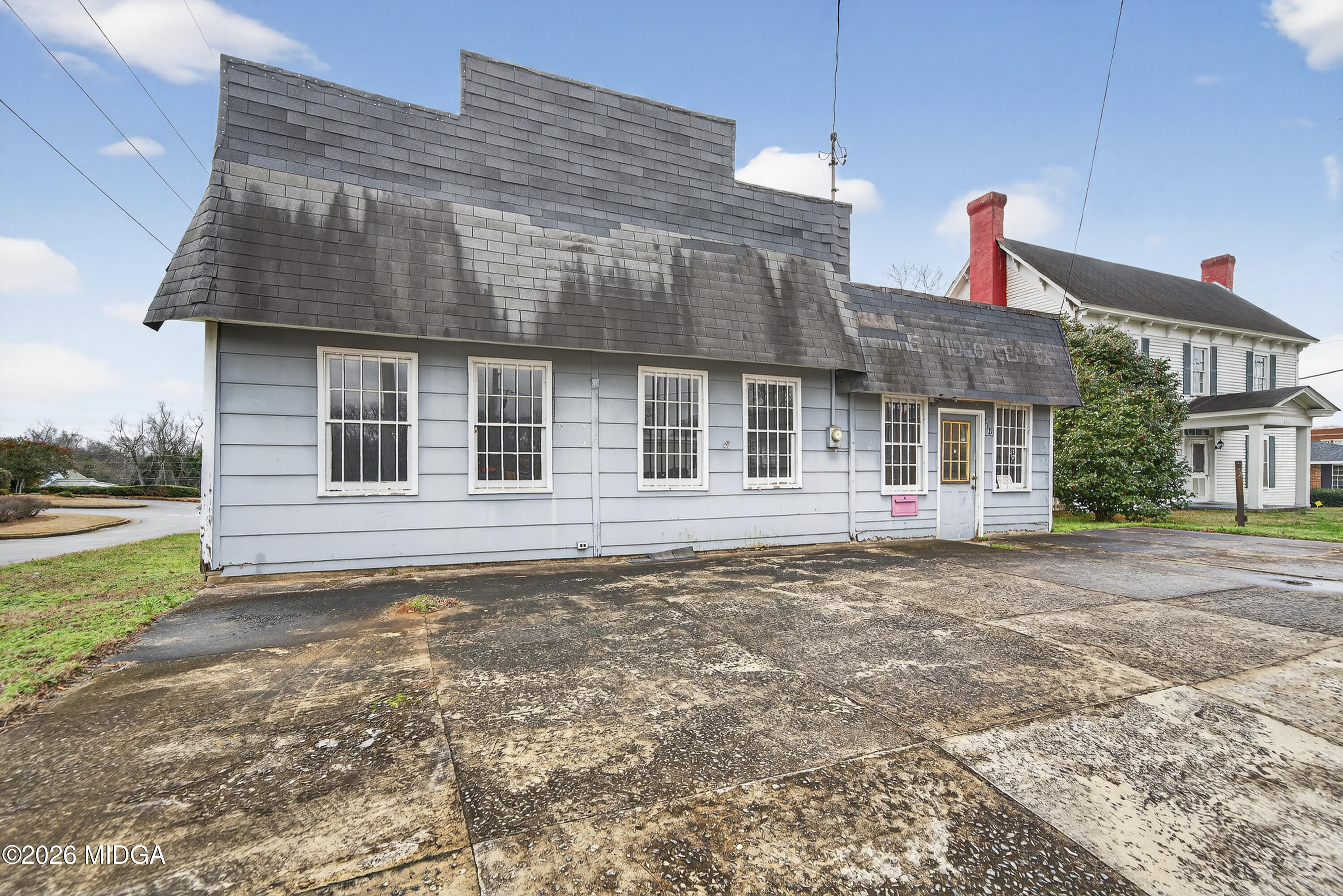 218 E Washington Street